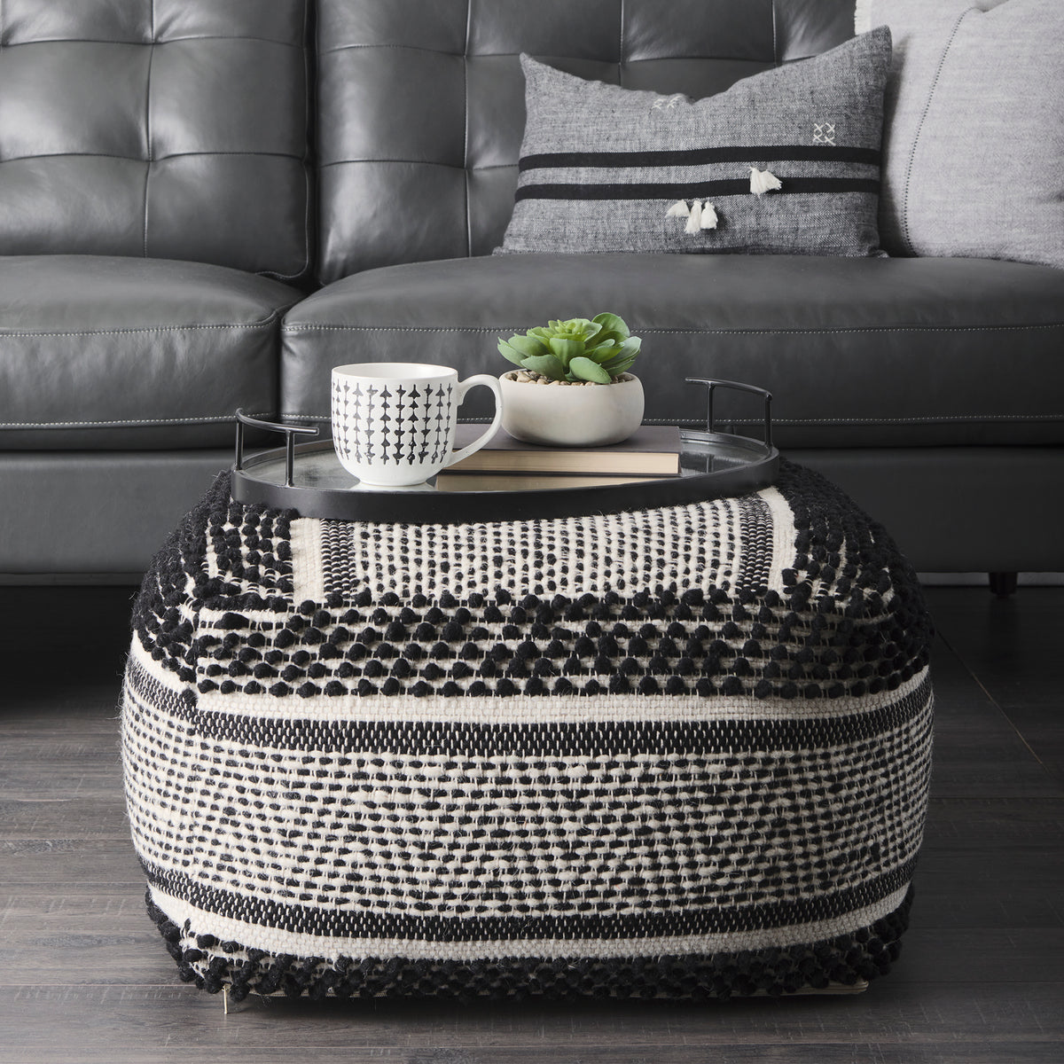 Ansel 20L x 14W Black Metal Mirrored Bottom Oval Serving Tray-Trays-DECOROLALA