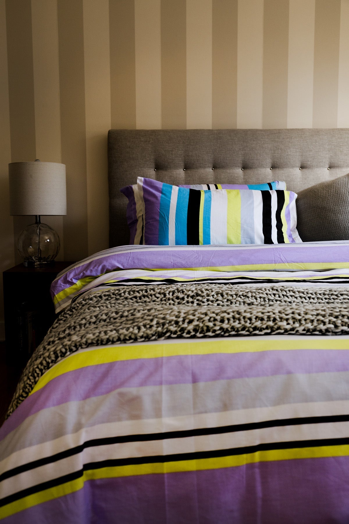 Antigua Queen Size Reversible Cotton 6 pc Duvet Cover Set-Bedding-DECOROLALA