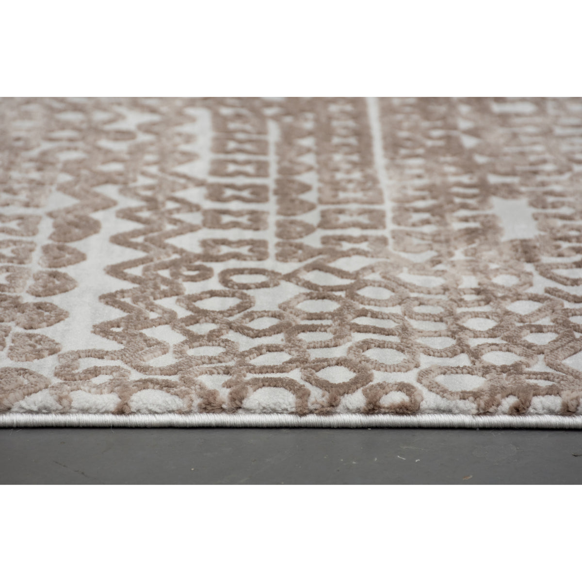 Ariella Indoor Rug-Rugs-DECOROLALA