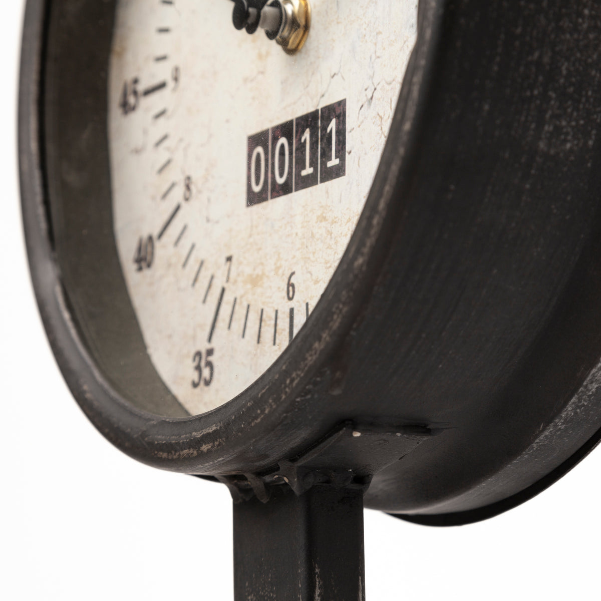 Attalack II Black Metal Round Face Table Clock-Table Clocks-DECOROLALA