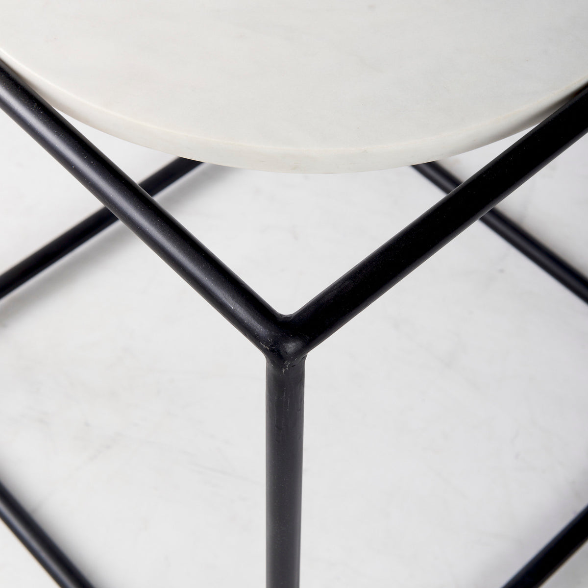 Austen 20L x 20W x 22H Round White Marble Top W/ Black Metal Frame Side Table-End and Side Tables-DECOROLALA