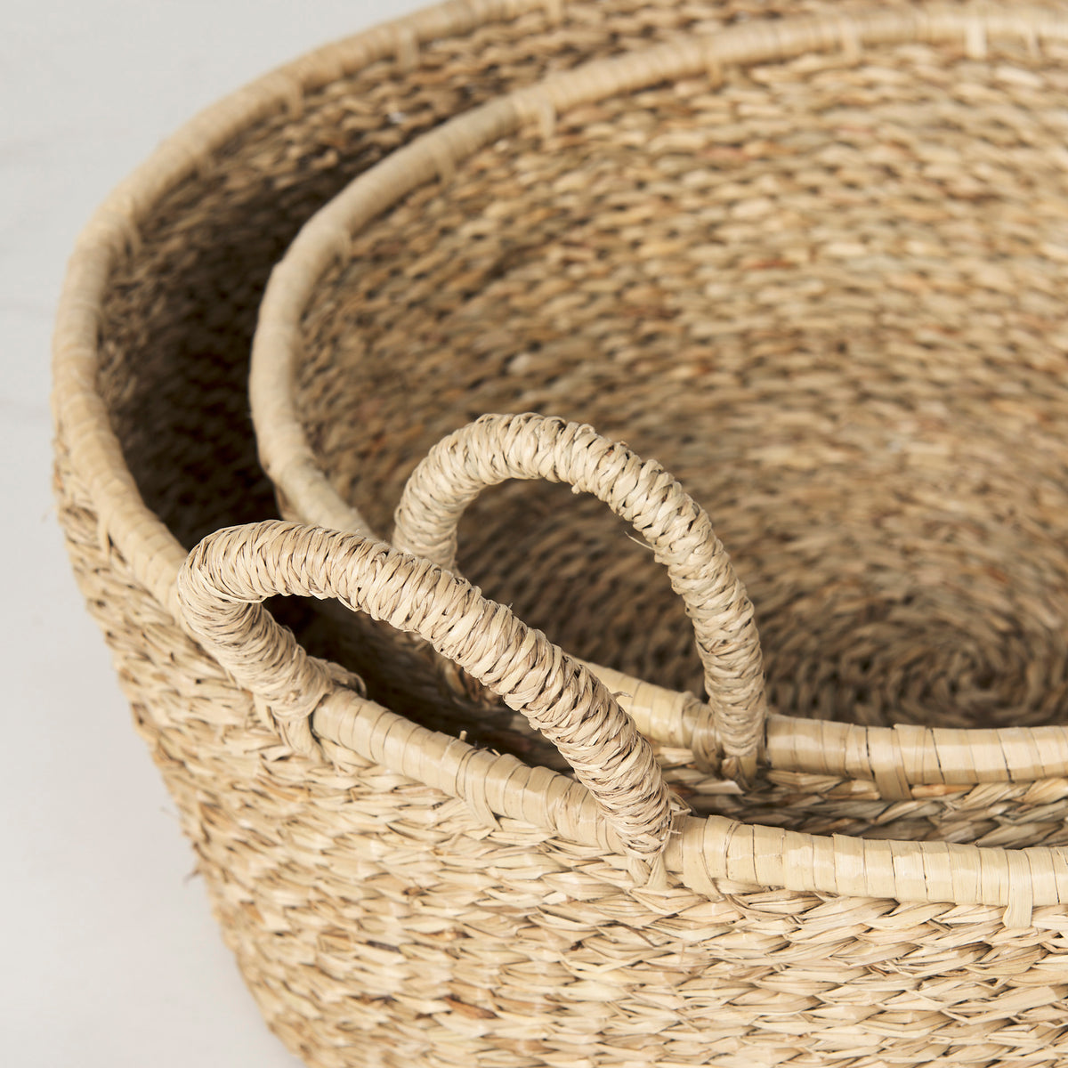 Ayanna Set of 2 Deep Nesting Seagrass Baskets w/ Handles-Decorative Baskets-DECOROLALA