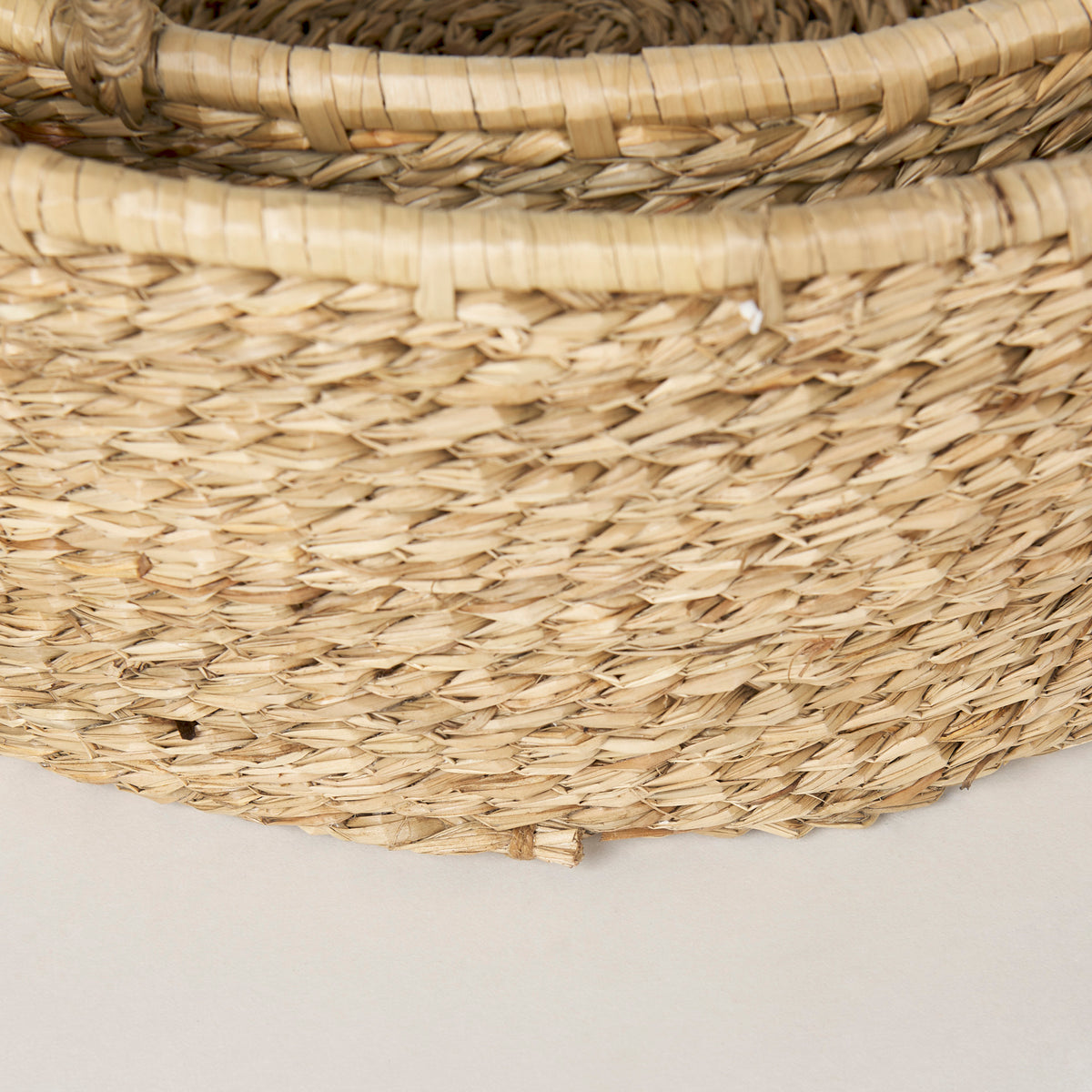 Ayanna Set of 2 Deep Nesting Seagrass Baskets w/ Handles-Decorative Baskets-DECOROLALA