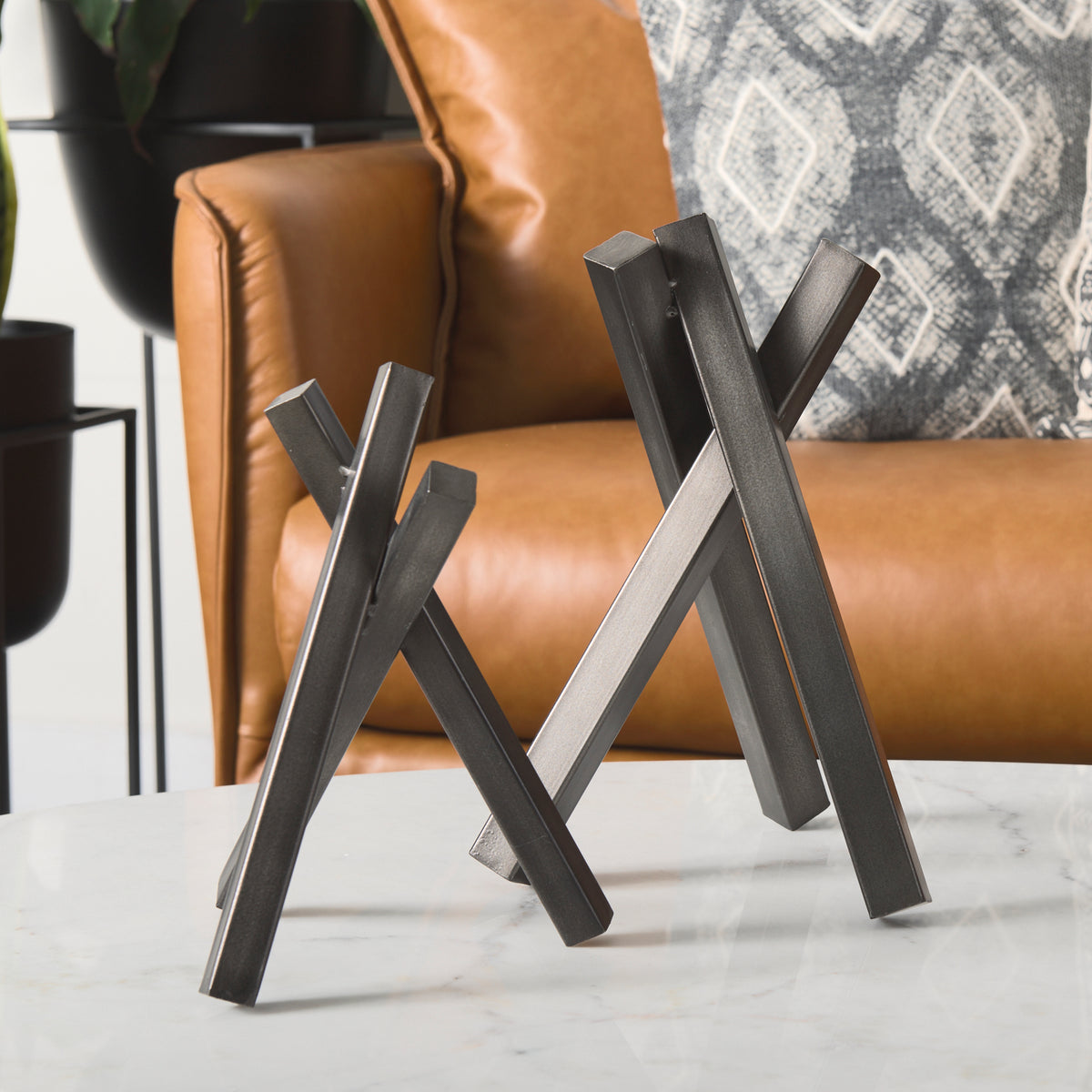 Bastian (Large) 9L x 8W Black Metal Abstract Object-Objects-DECOROLALA