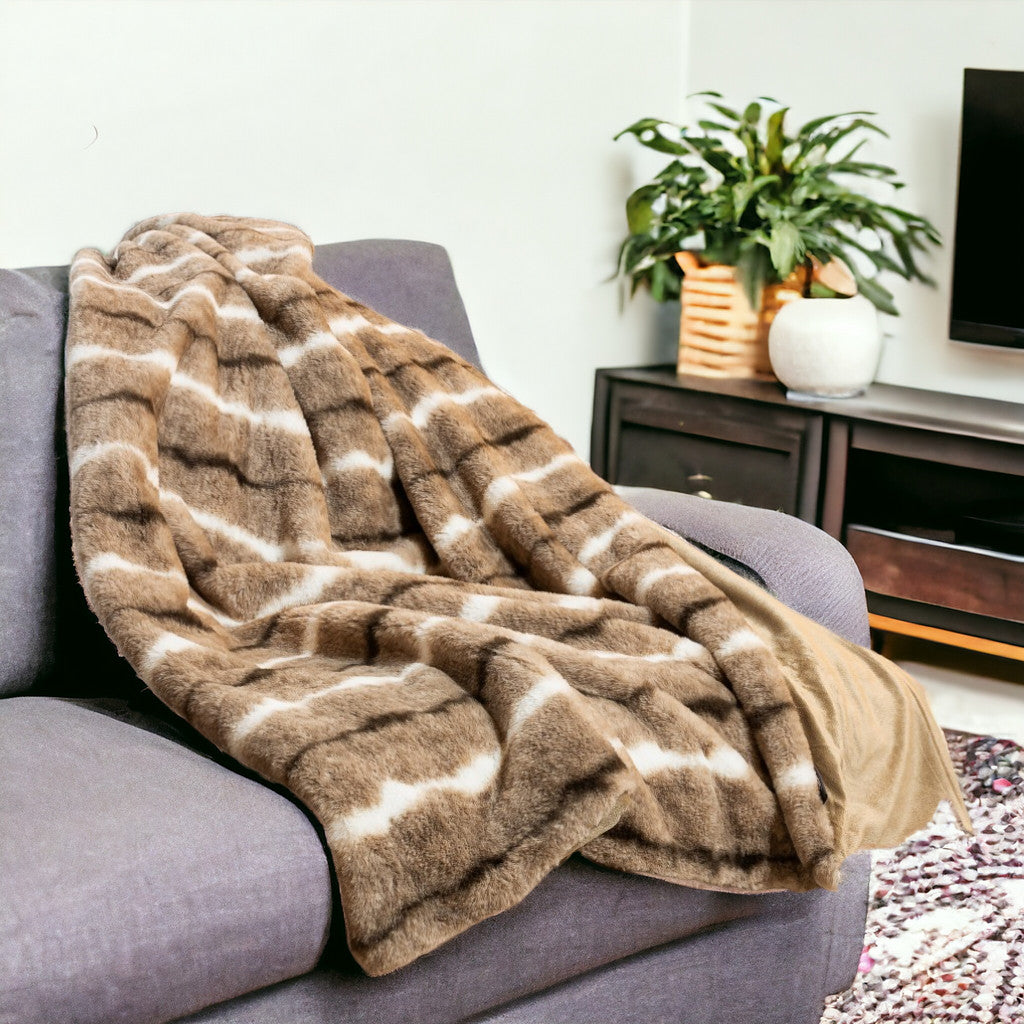 Beige Faux Fur Ombre Plush Throw-Throws & Blankets-DECOROLALA