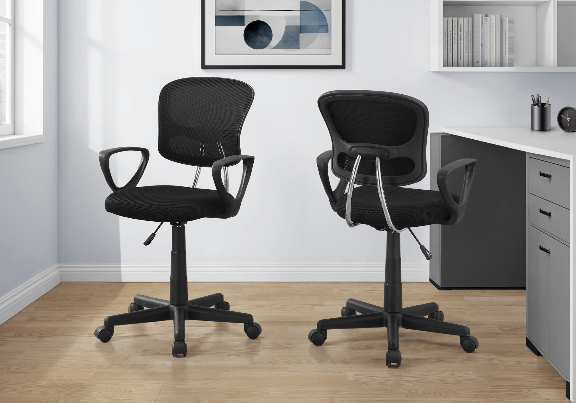 Black Mesh Juvenile Office Chair with Armrests-Computer Desk-DECOROLALA