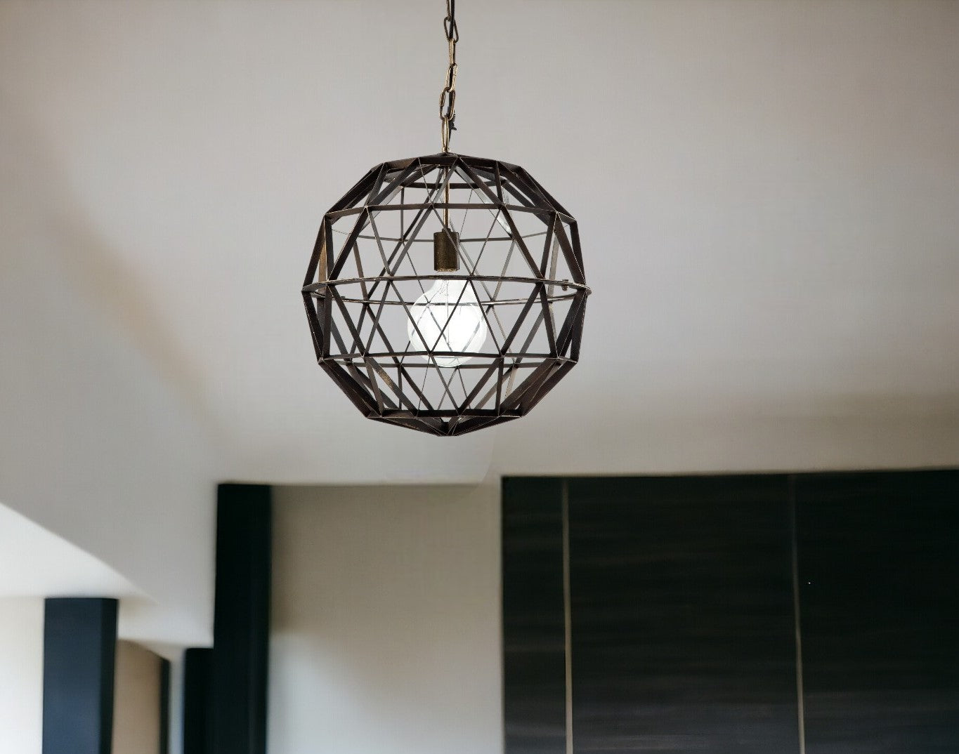 Black Metal Geometric Globe Hanging Light-Chandeliers-DECOROLALA