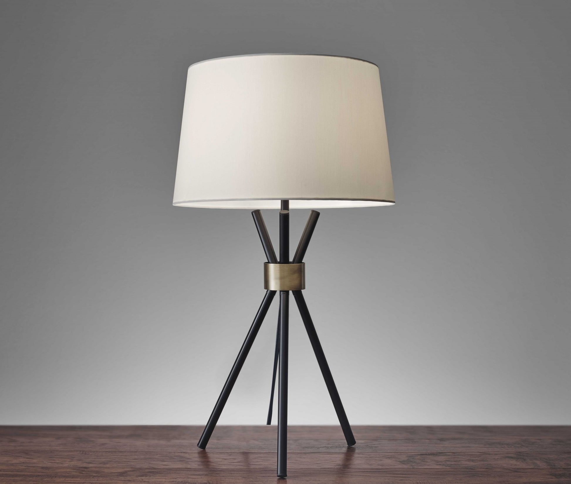Black Metal Tripod Leg With Antique Brass Accent Table Lamp-Table Lamps-DECOROLALA
