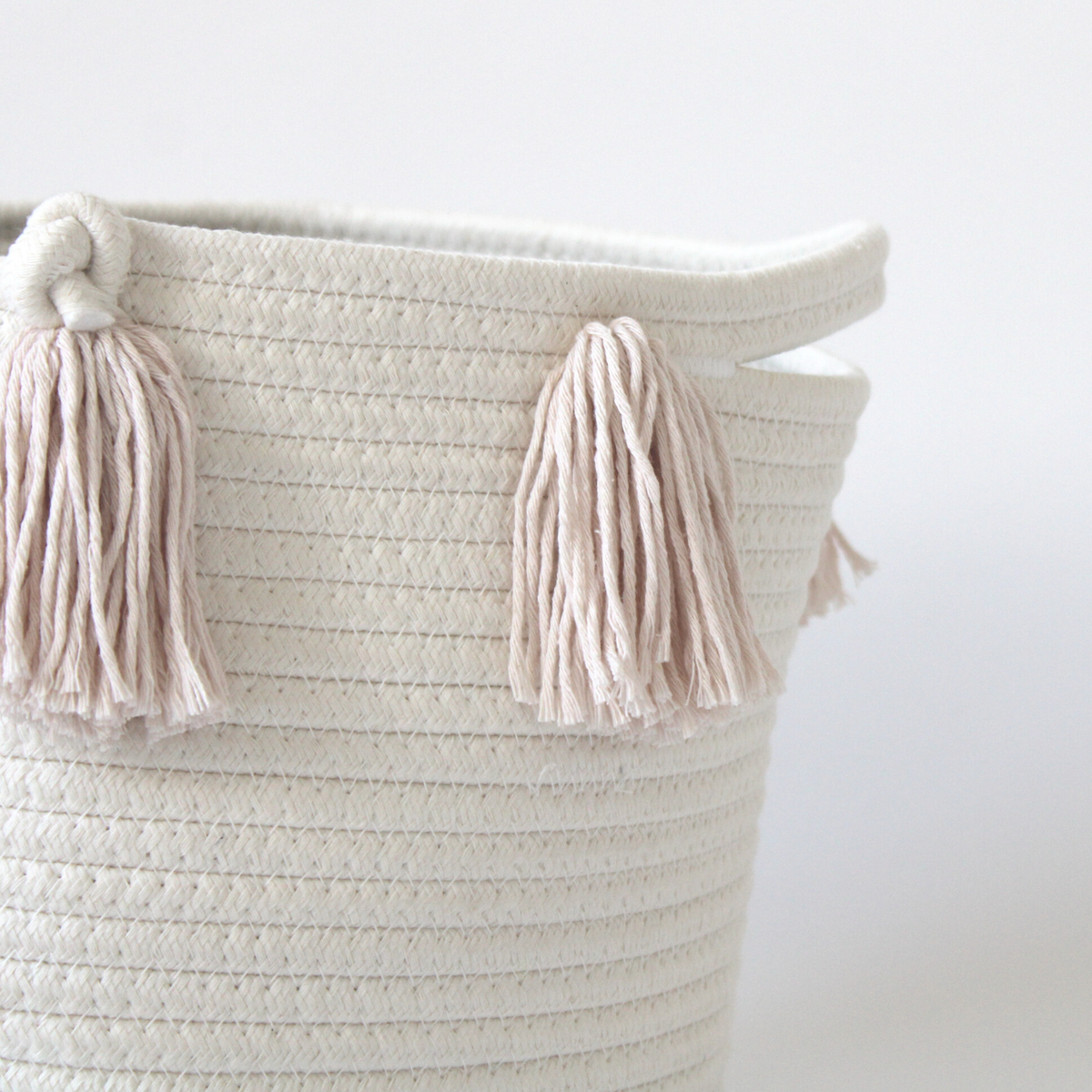 Blush Tassel Basket - Medium-Baskets-DECOROLALA