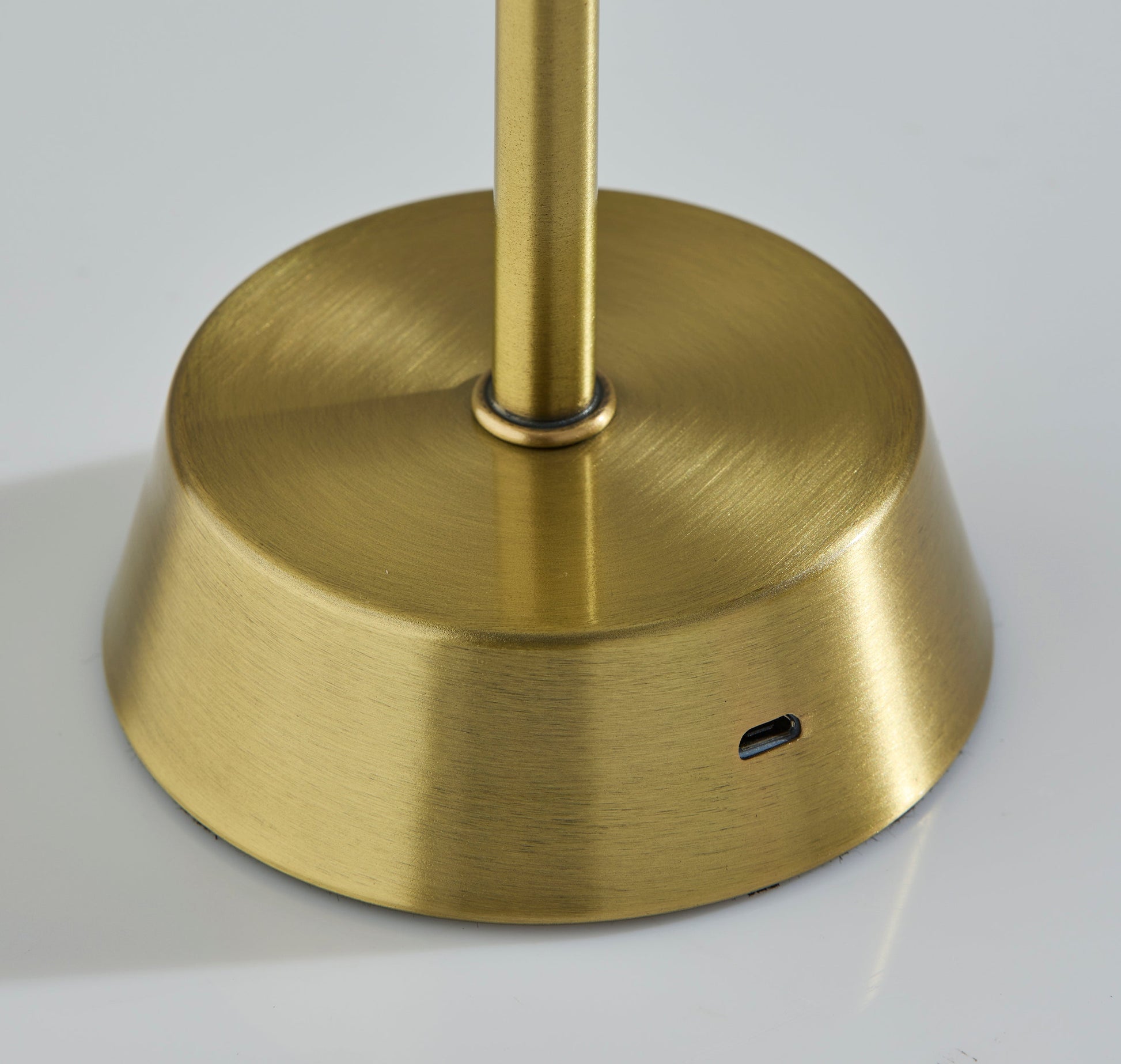 Bobby Cordless LED Table Lamp - Brass 14"-Lighting-DECOROLALA