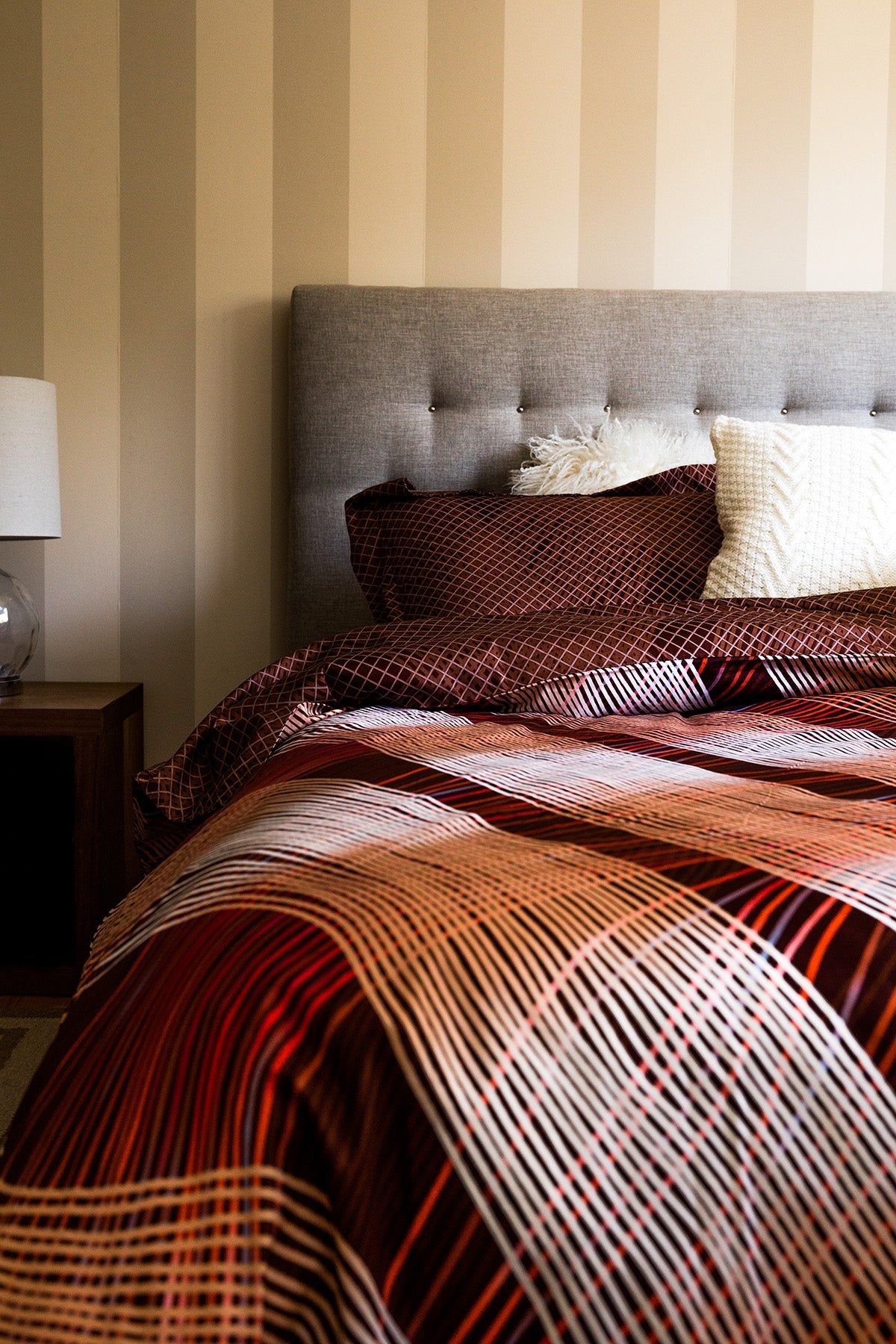 Boca Queen Size Abstract Design Printed Reversible 3 pc Duvet Cover Set-Bedding-DECOROLALA
