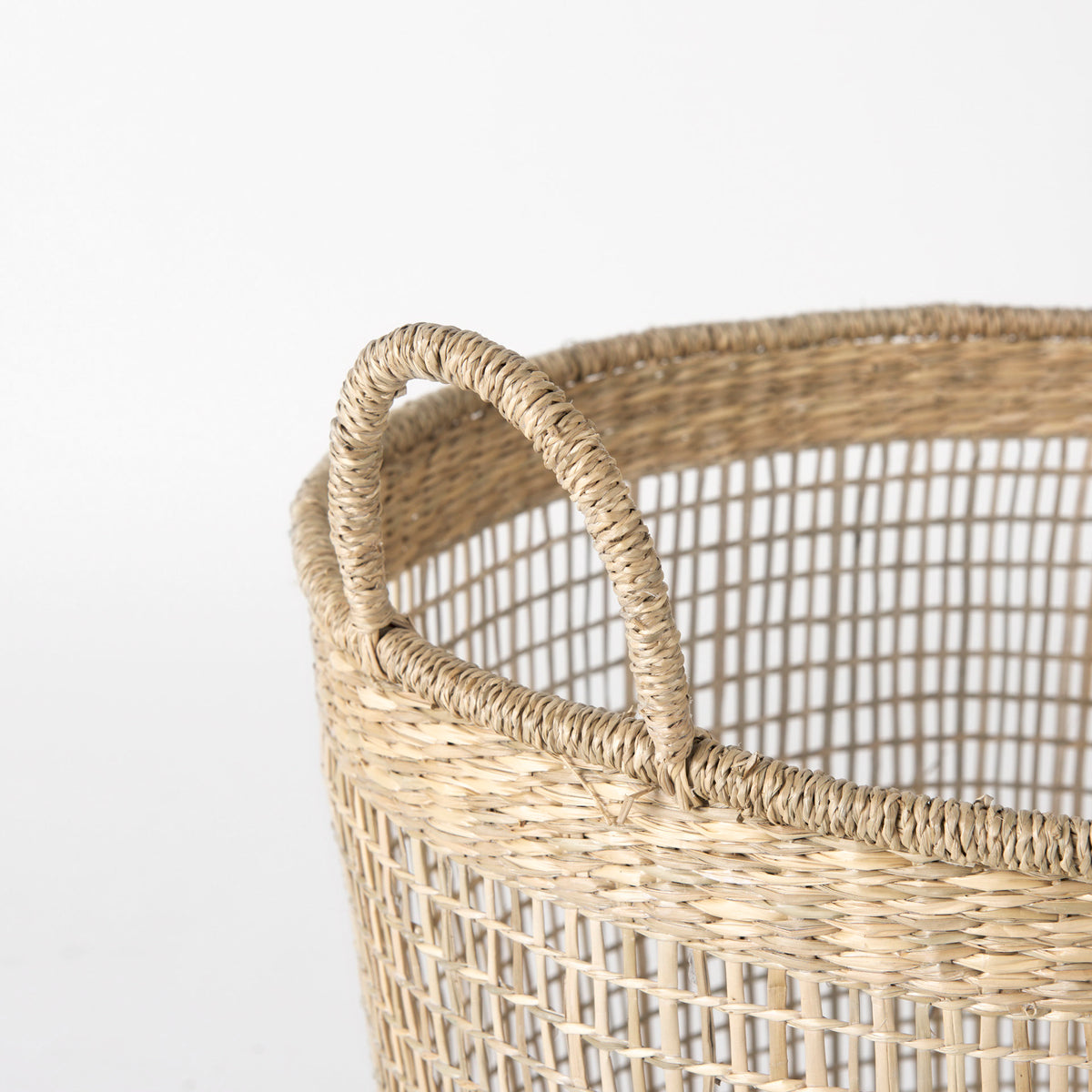 Bowie 19.7L x 19.7W x 19.7H (Set of 3) Medium Brown Seagrass Round Basket W/ Handles-Decorative Baskets-DECOROLALA