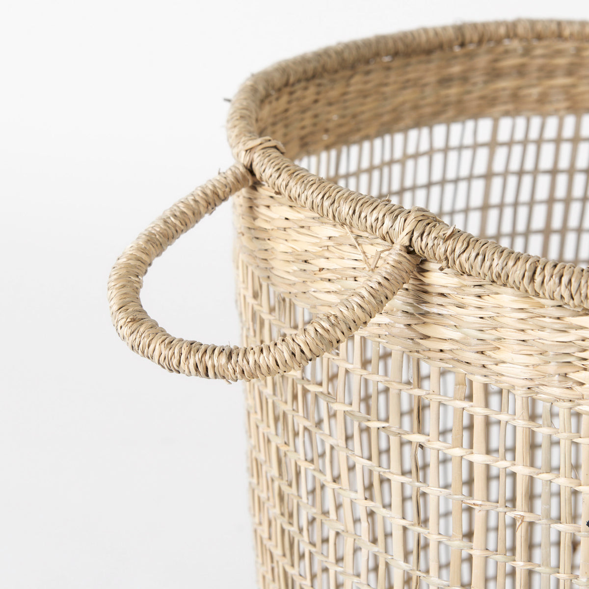 Bowie 19.7L x 19.7W x 19.7H (Set of 3) Medium Brown Seagrass Round Basket W/ Handles-Decorative Baskets-DECOROLALA
