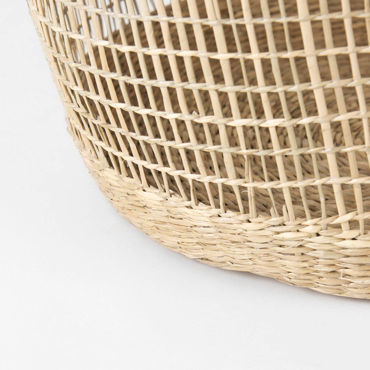Bowie 19.7L x 19.7W x 19.7H (Set of 3) Medium Brown Seagrass Round Basket W/ Handles-Decorative Baskets-DECOROLALA