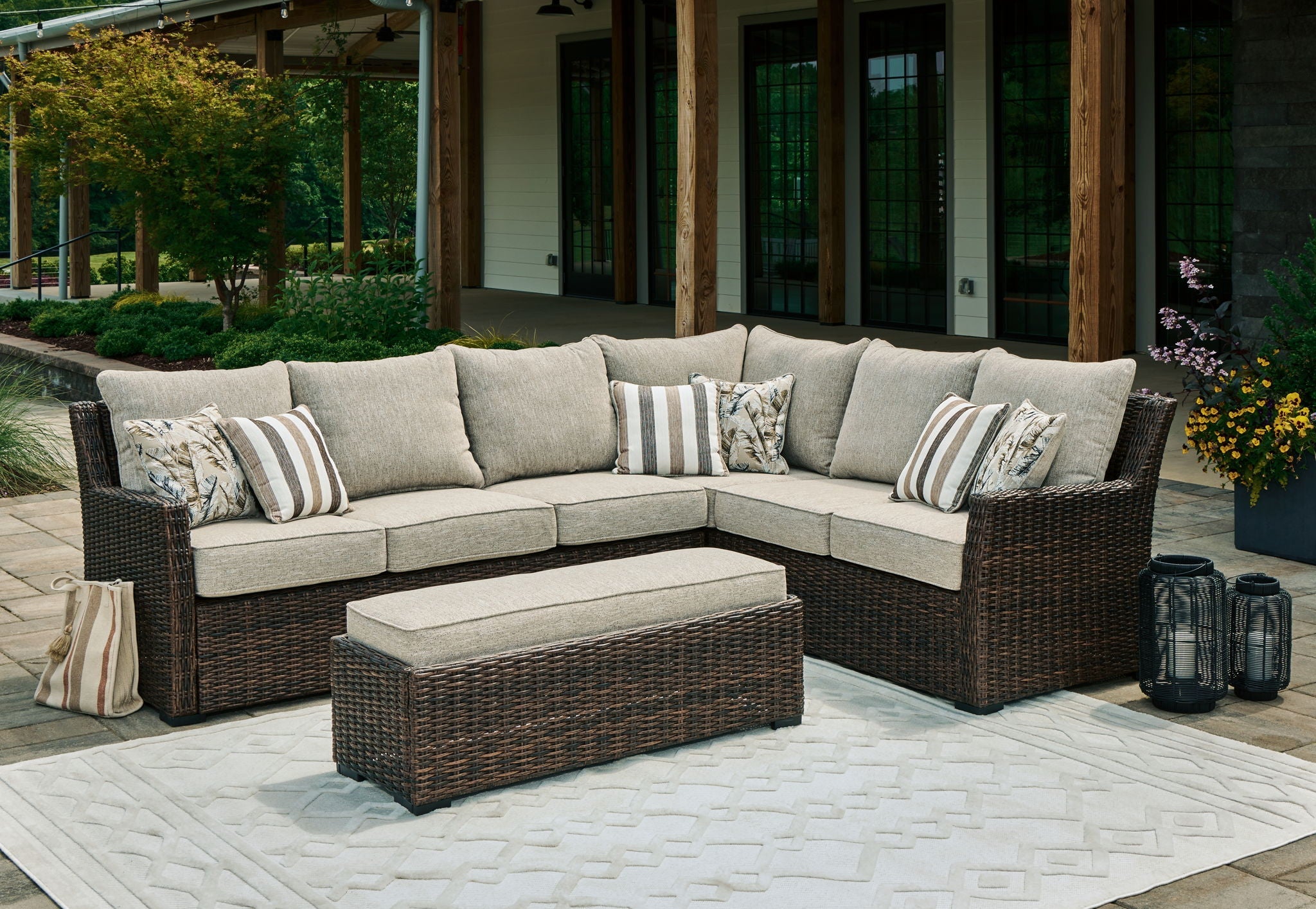 Brook Ranch Outdoor Sectional Set 3pc - Brown-3 Piece Outdoor Sets-DECOROLALA