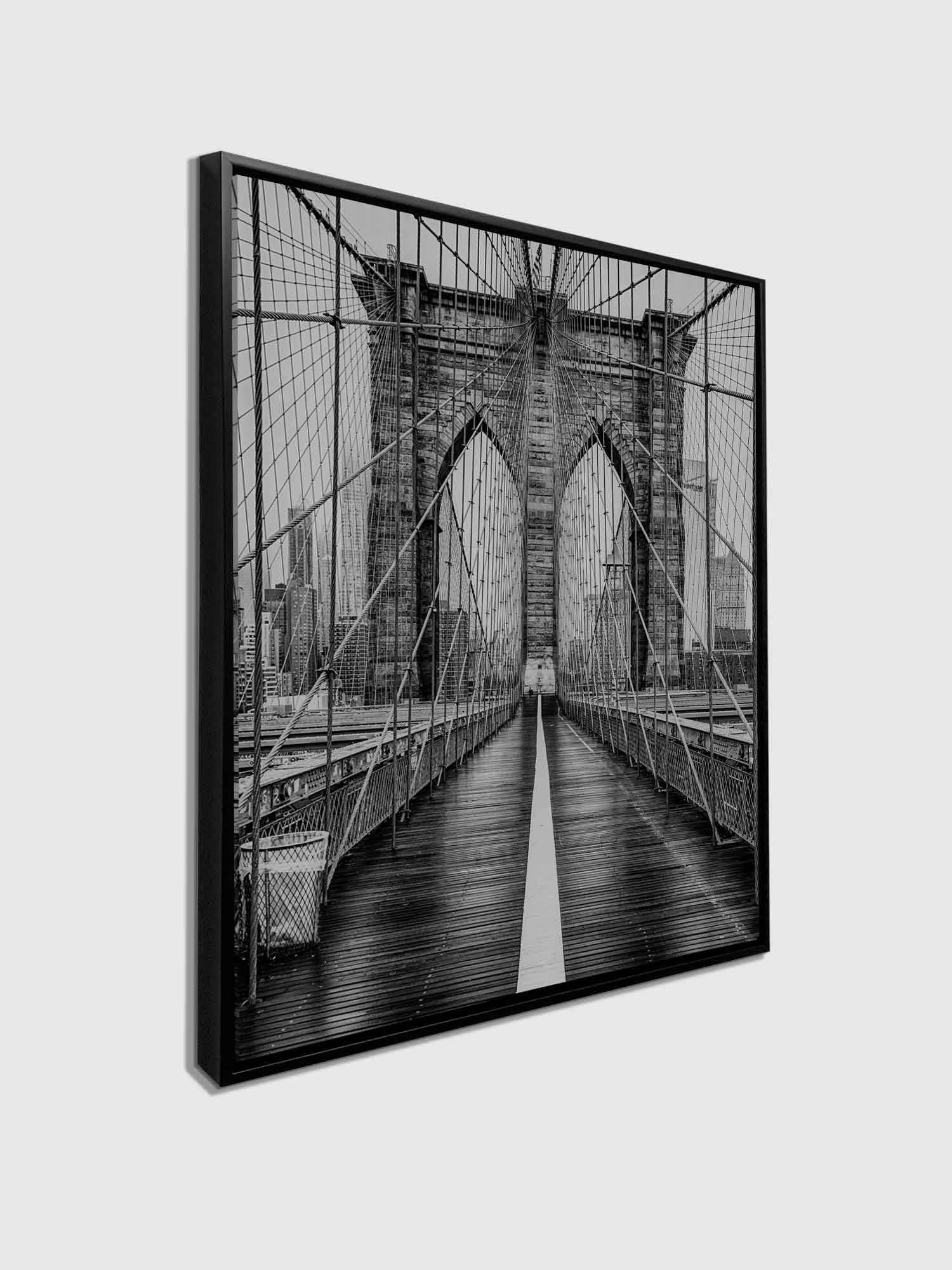 Brooklyn Bridge in Black & White-Skyline Wall decor- Silver varnish-Wall Art-DECOROLALA