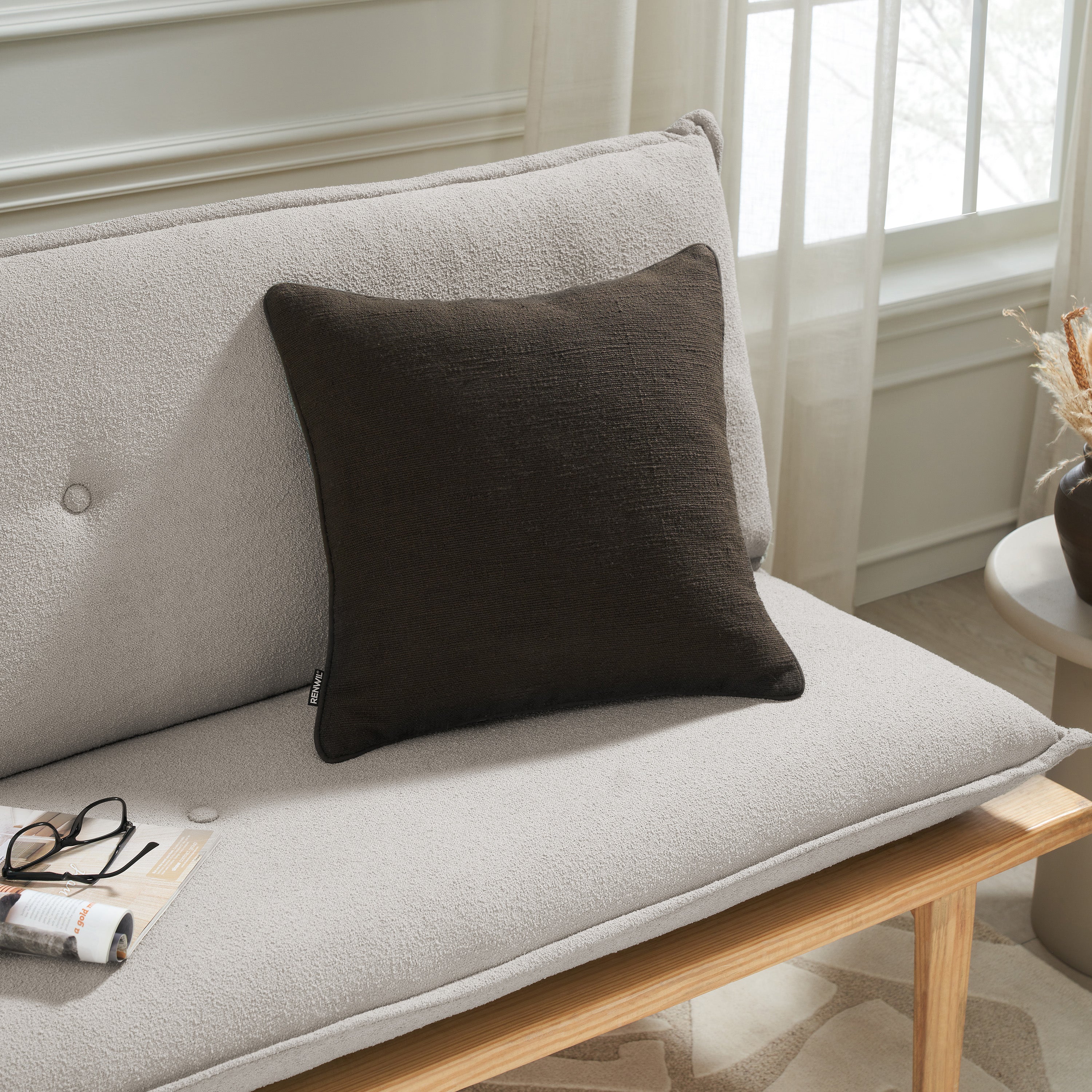 Brooklyn-Indoor Pillow-DECOROLALA