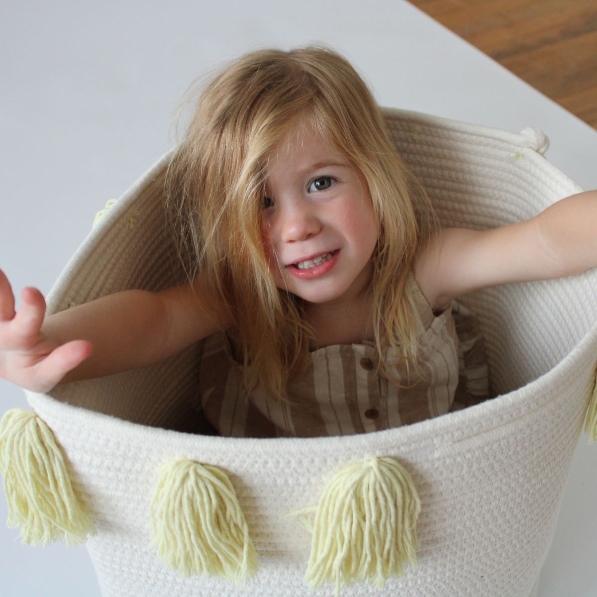 Buttercream Tassel Basket - Large-Baskets-DECOROLALA