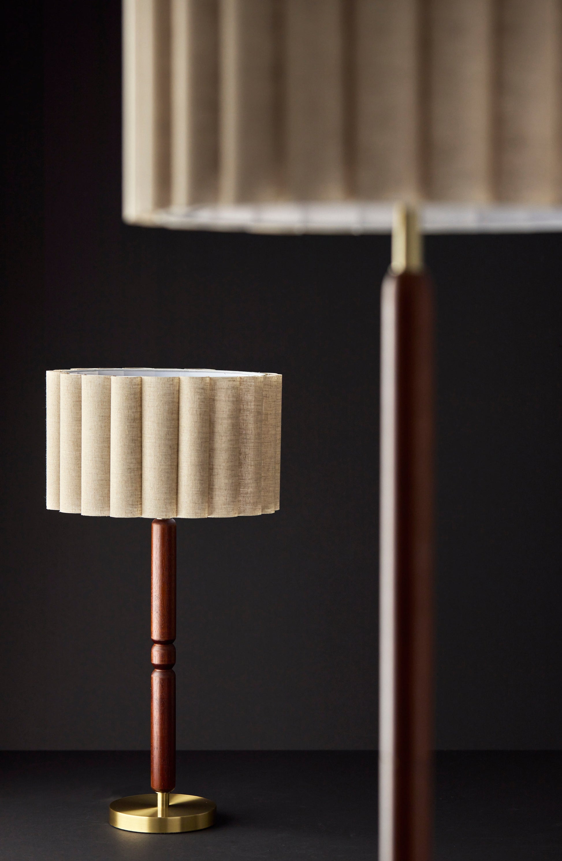 Caldwell Floor Lamp 61" 3-Way Scalloped-Lighting-DECOROLALA