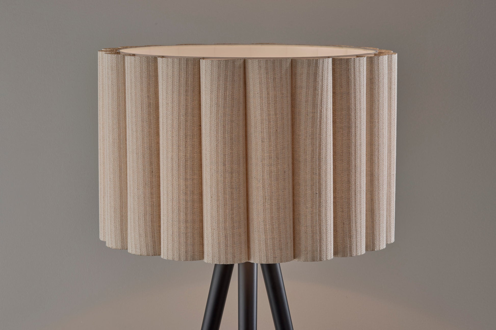 Caldwell Floor Lamp- Black-Lighting-DECOROLALA