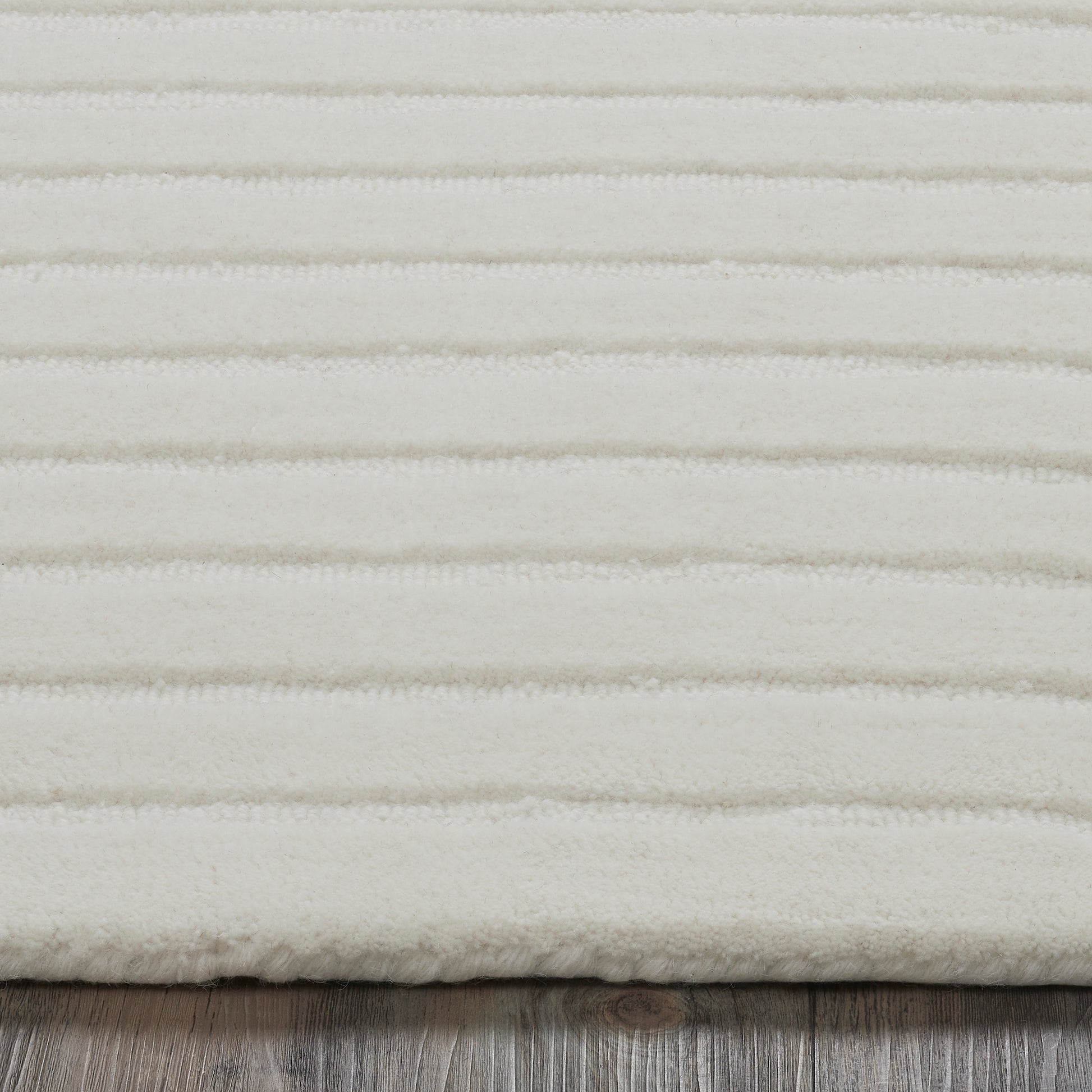 Cantu Hand-Tufted Wool Rug-Carpets-DECOROLALA