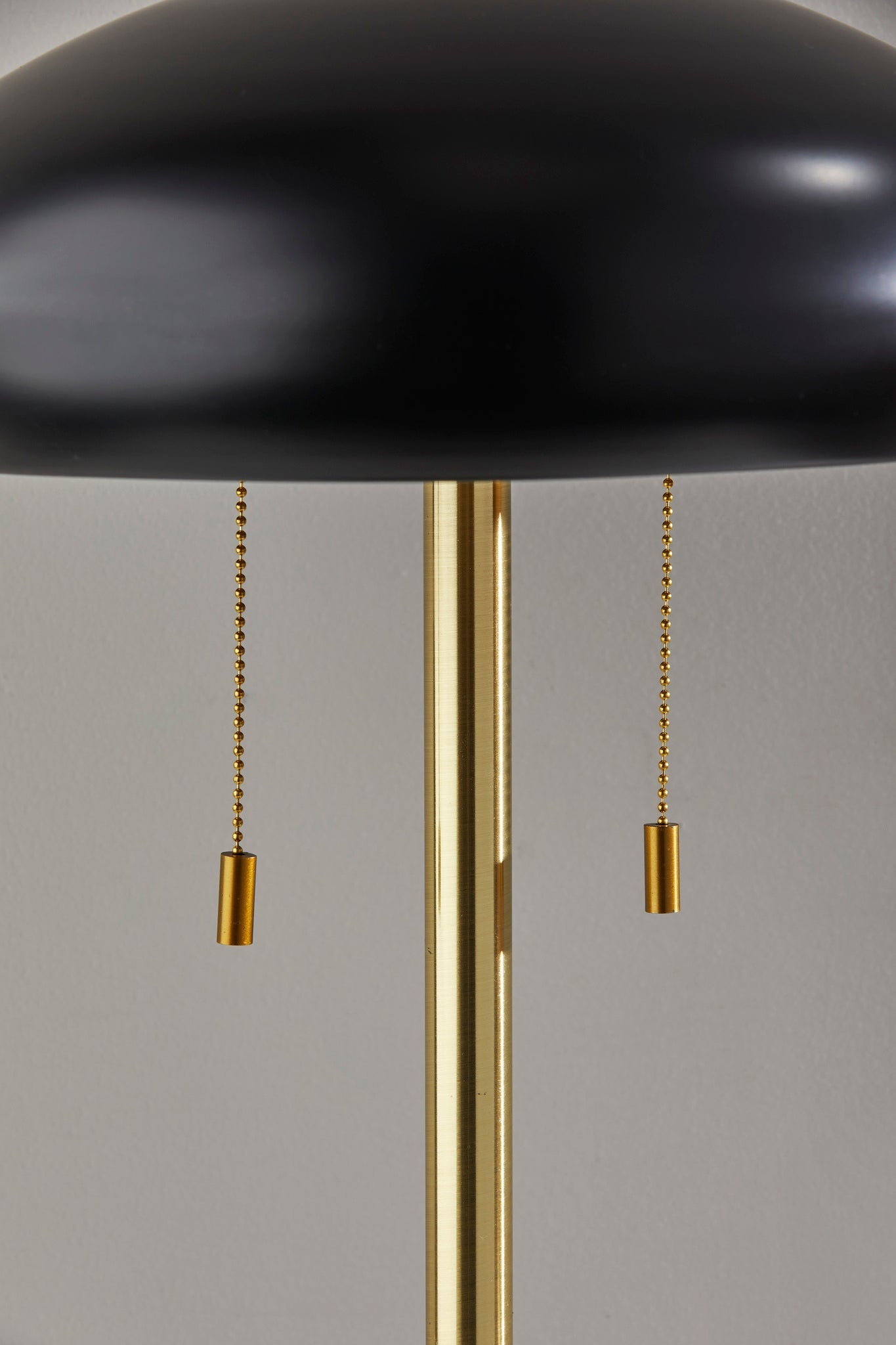 Cap Table Lamp - Black Mid-Century Modern-Lighting-DECOROLALA
