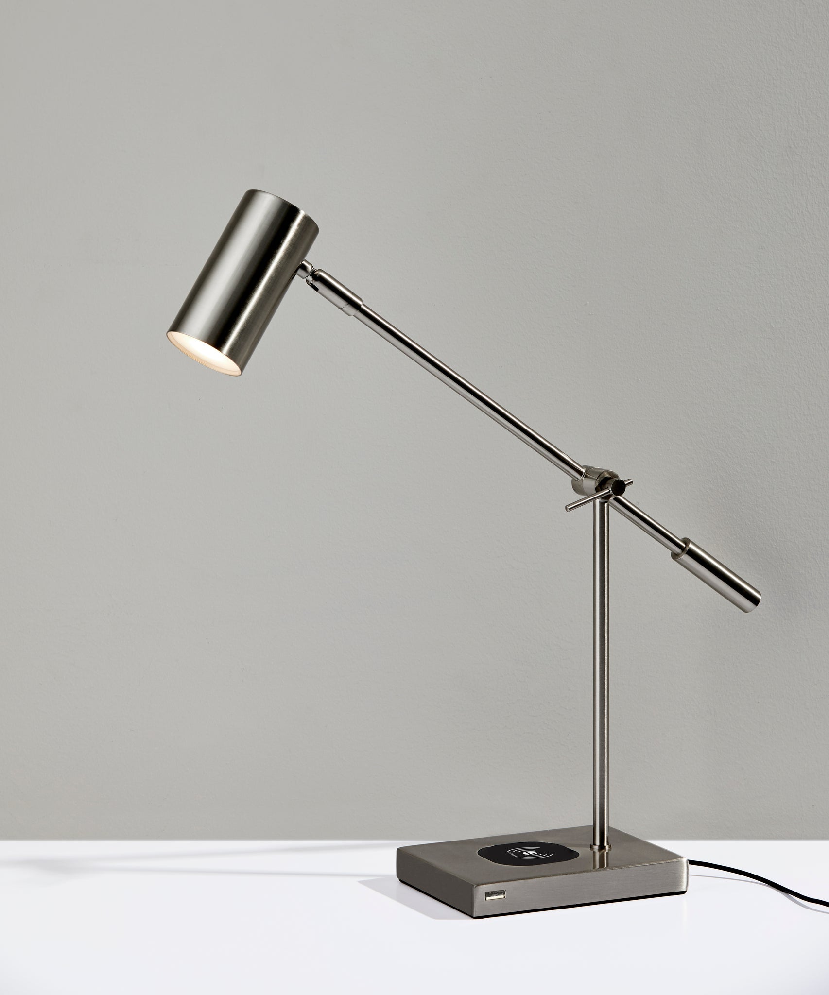 Collette Adesso Charge LED Desk Lamp-Lighting-DECOROLALA