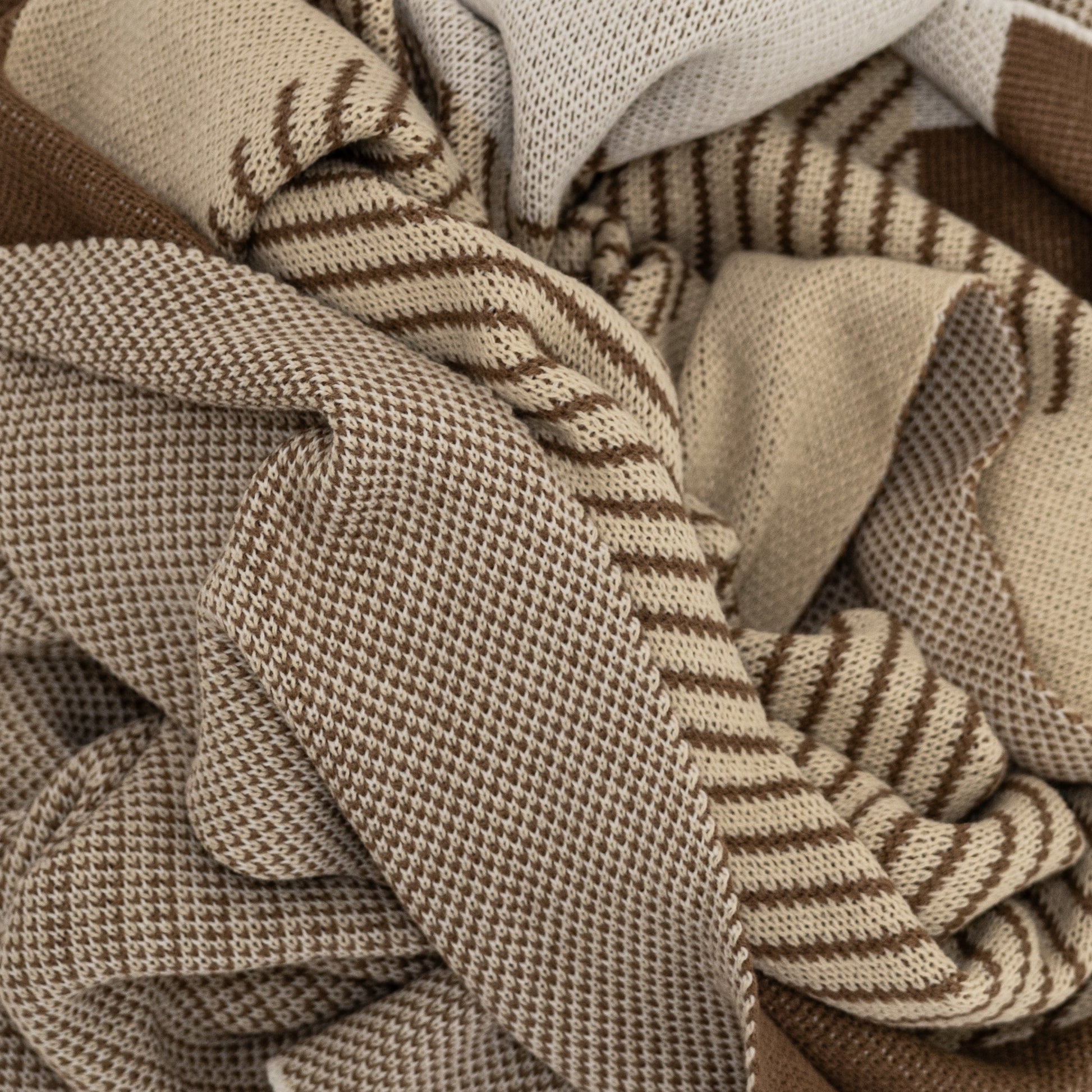 ContempoChic Earth Throw Blanket-Throw Blankets-DECOROLALA