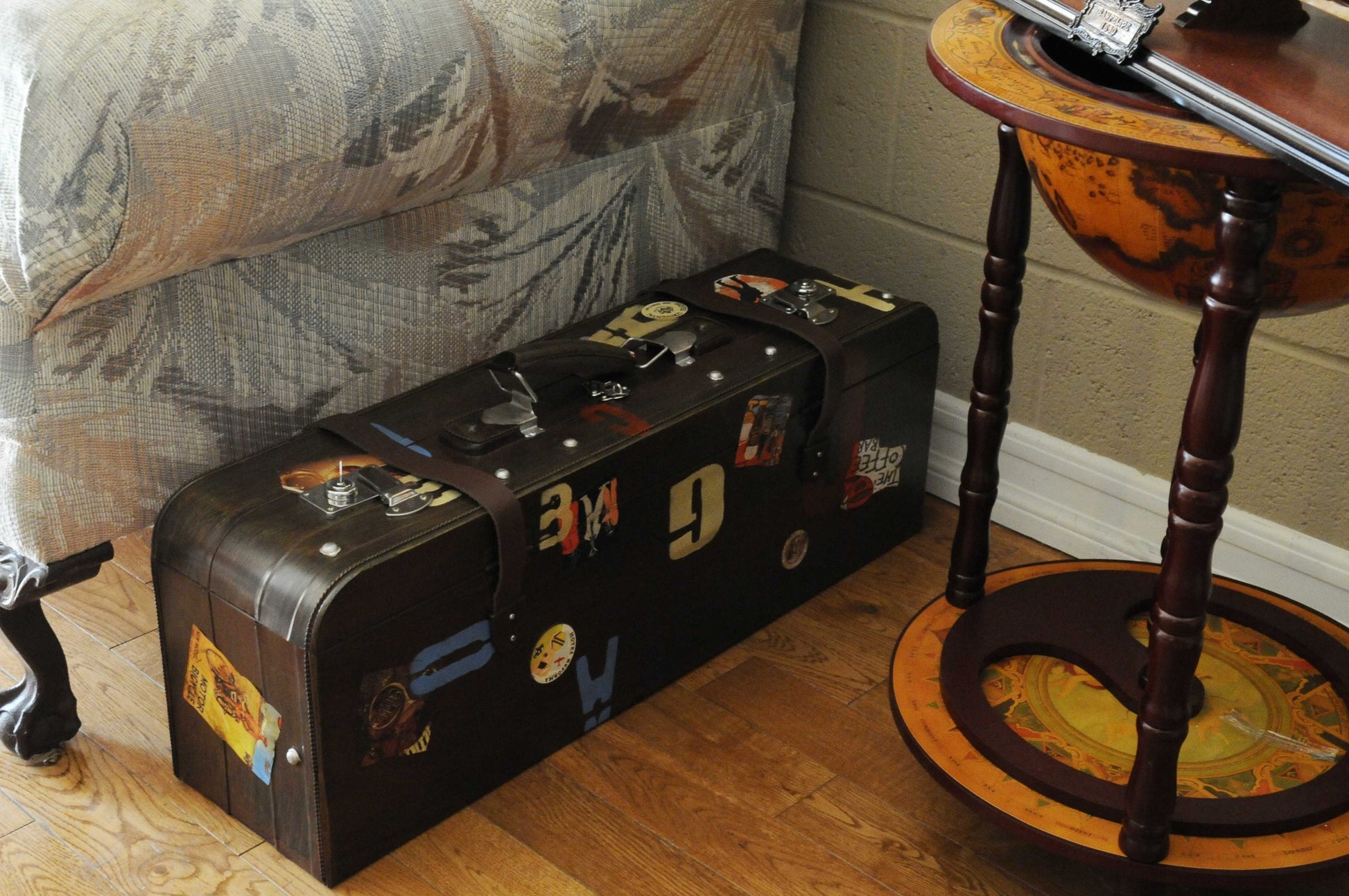Cool Vintage Brown Decorative Suitcase-Sculptures-DECOROLALA