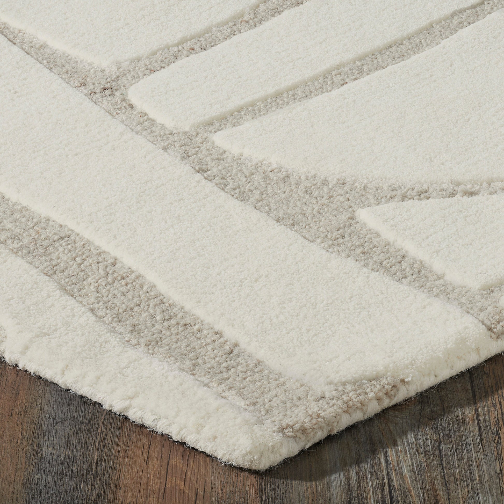Cosmos Hand-Tufted Wool Rug-Carpets-DECOROLALA