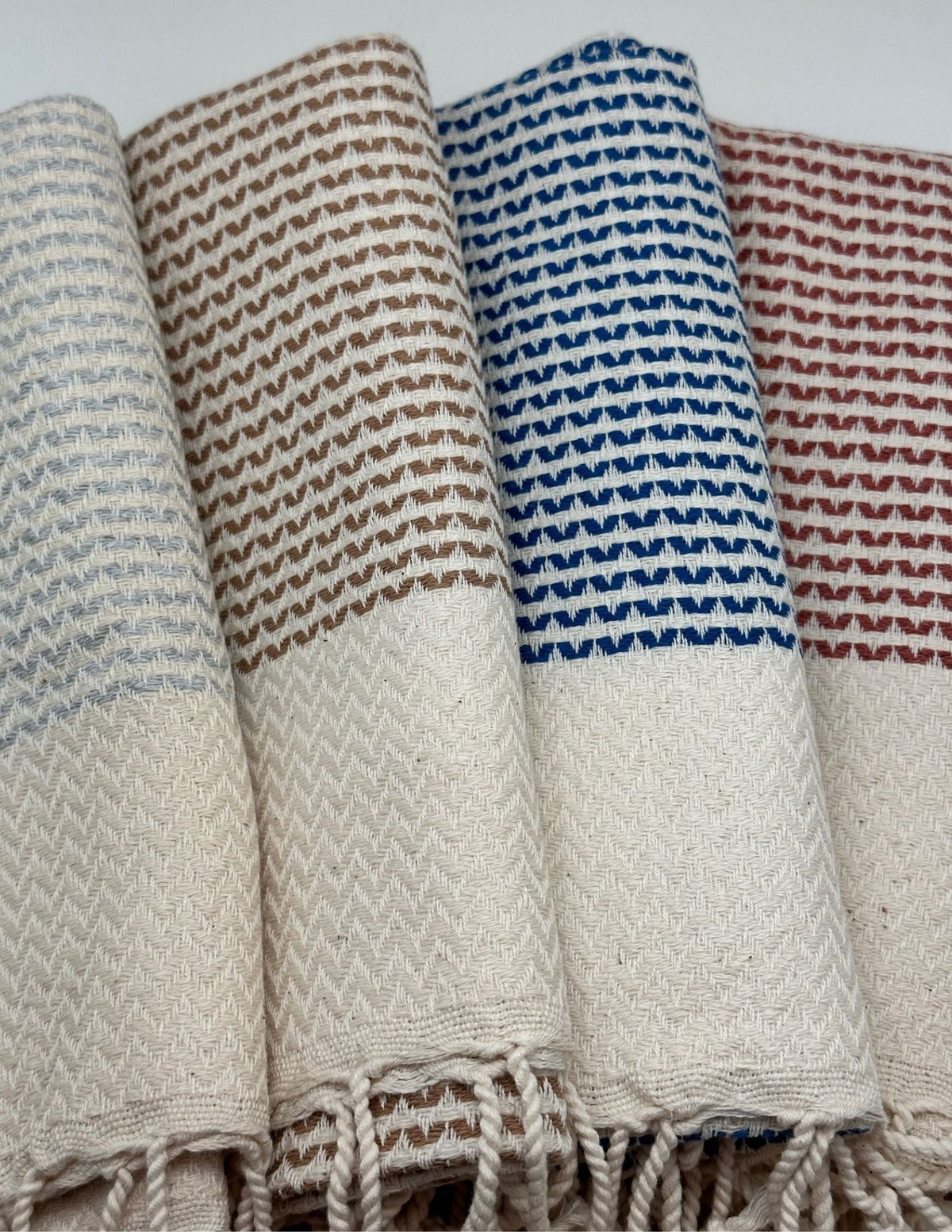 DOTTY HAND TOWEL-Hand Towels-DECOROLALA