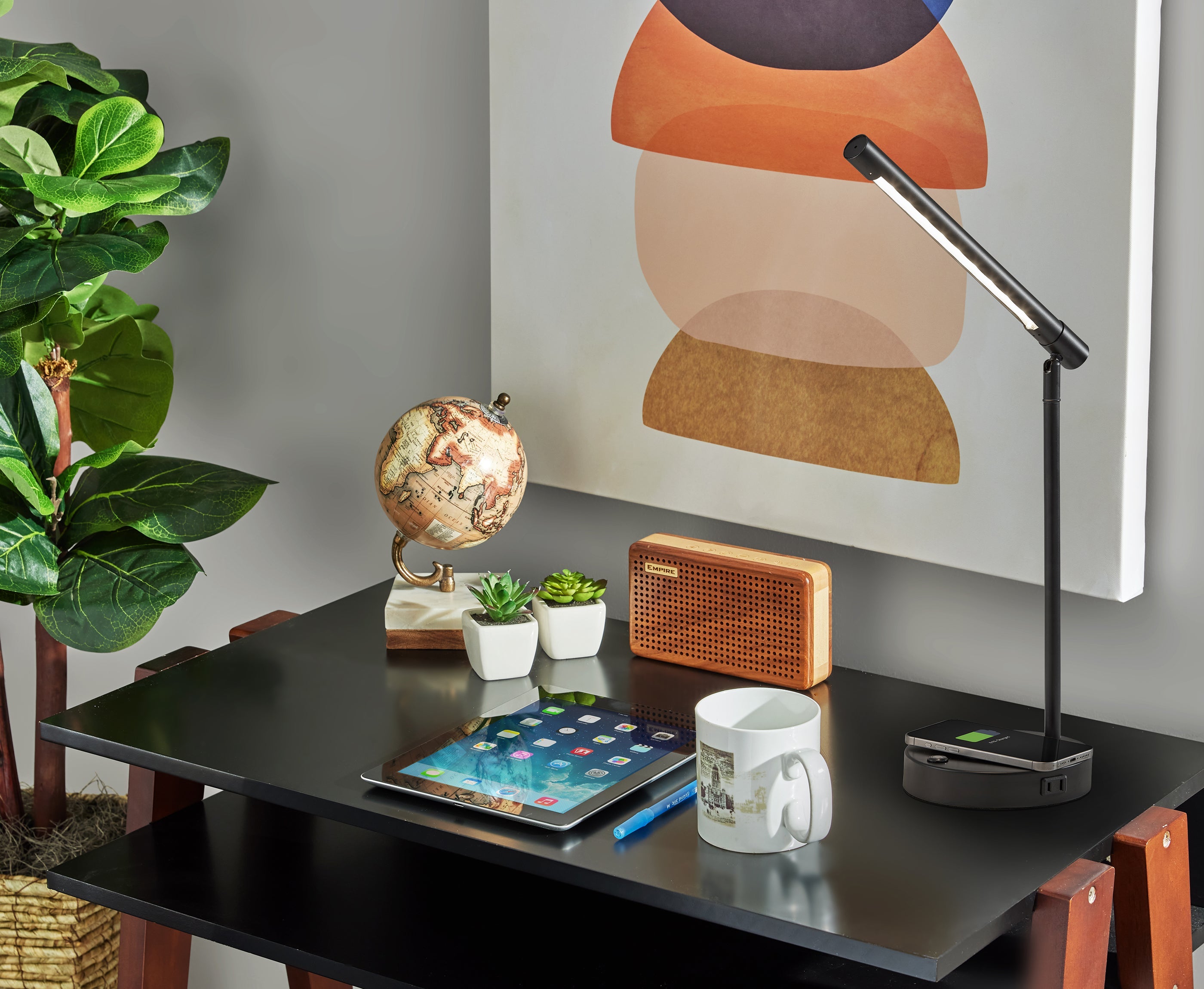 Dax LED Wireless Charging Desk Lamp-Lighting-DECOROLALA