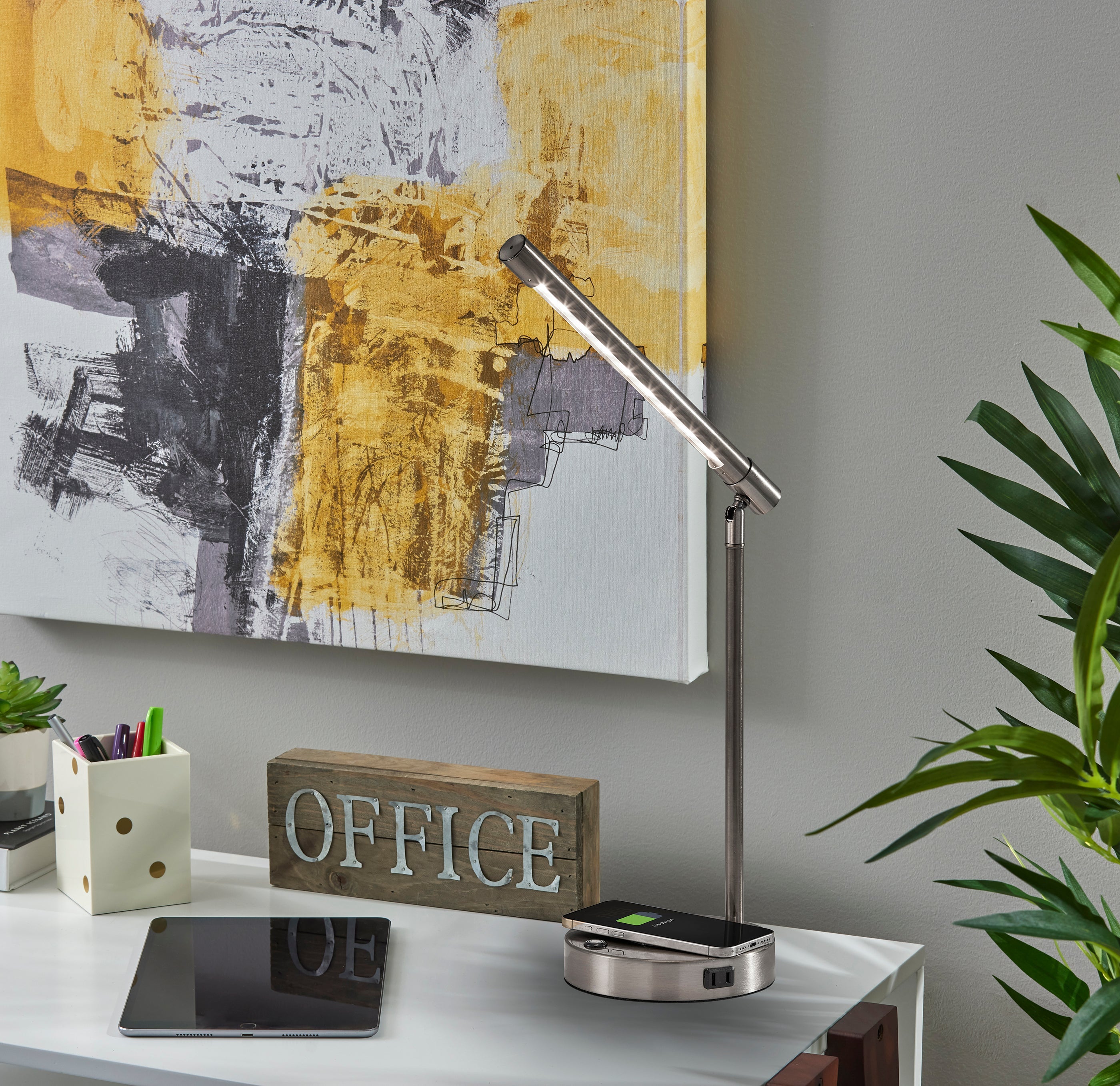 Dax LED Wireless Charging Desk Lamp-Lighting-DECOROLALA