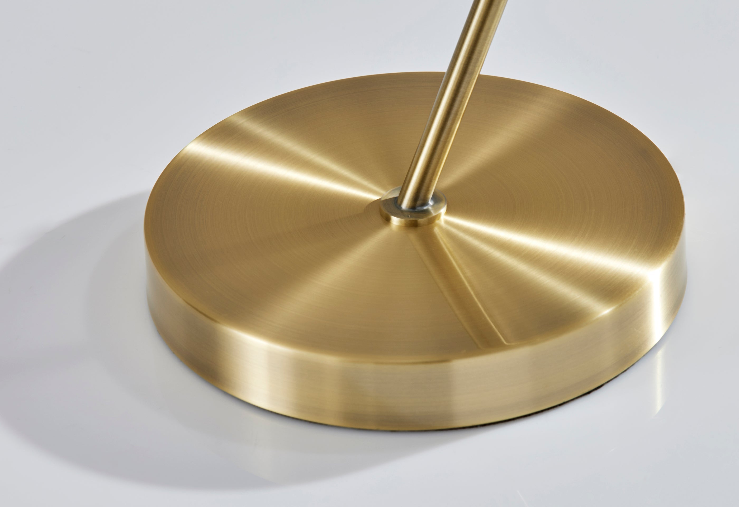 Delaney Table Lamp 25.875" Antique Brass-Lighting-DECOROLALA