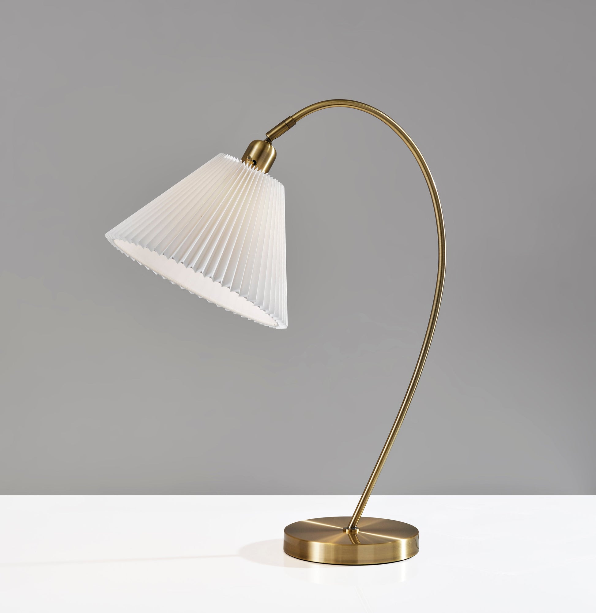 Delaney Table Lamp 25.875" Antique Brass-Lighting-DECOROLALA