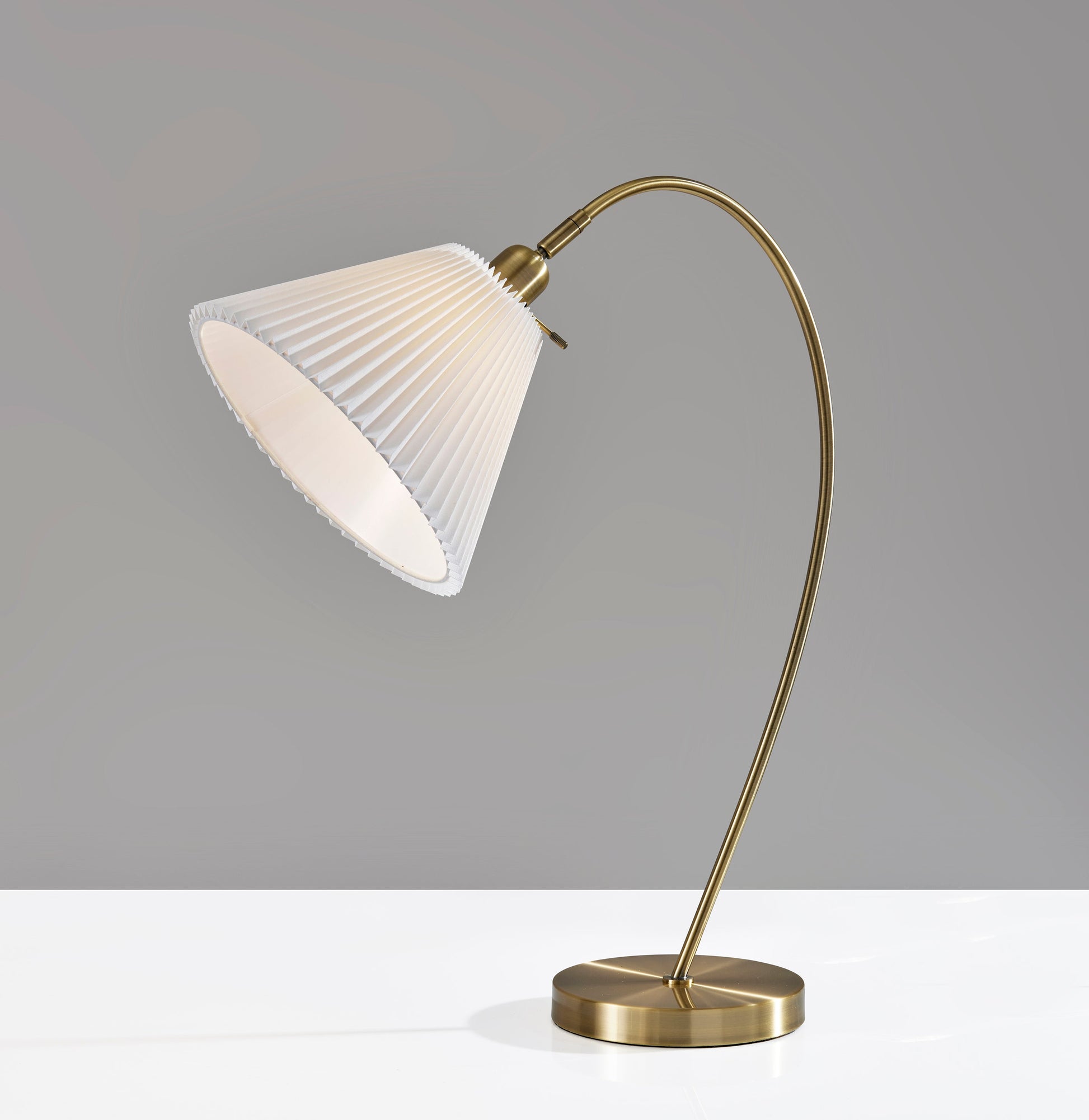Delaney Table Lamp 25.875" Antique Brass-Lighting-DECOROLALA