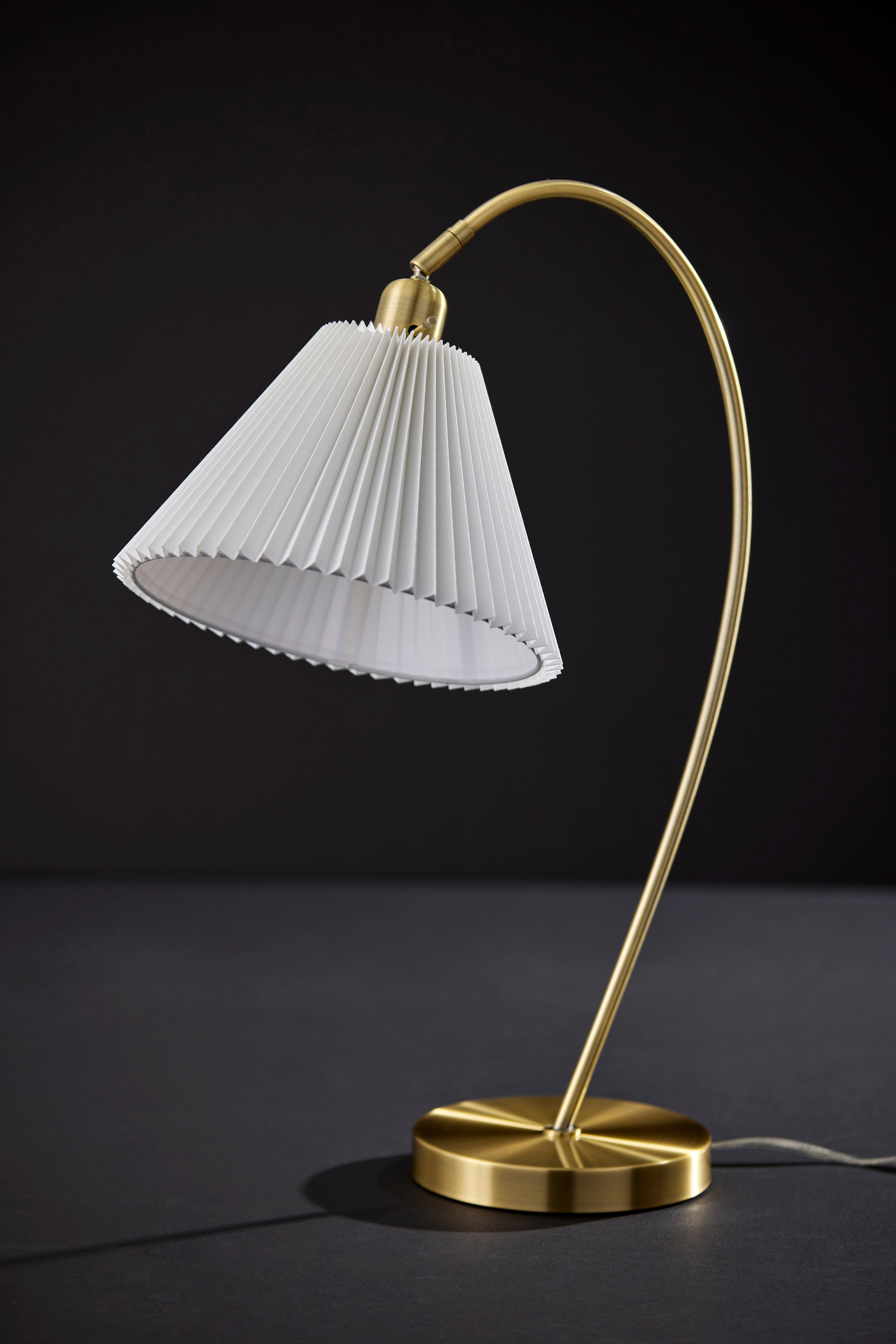 Delaney Table Lamp 25.875" Antique Brass-Lighting-DECOROLALA