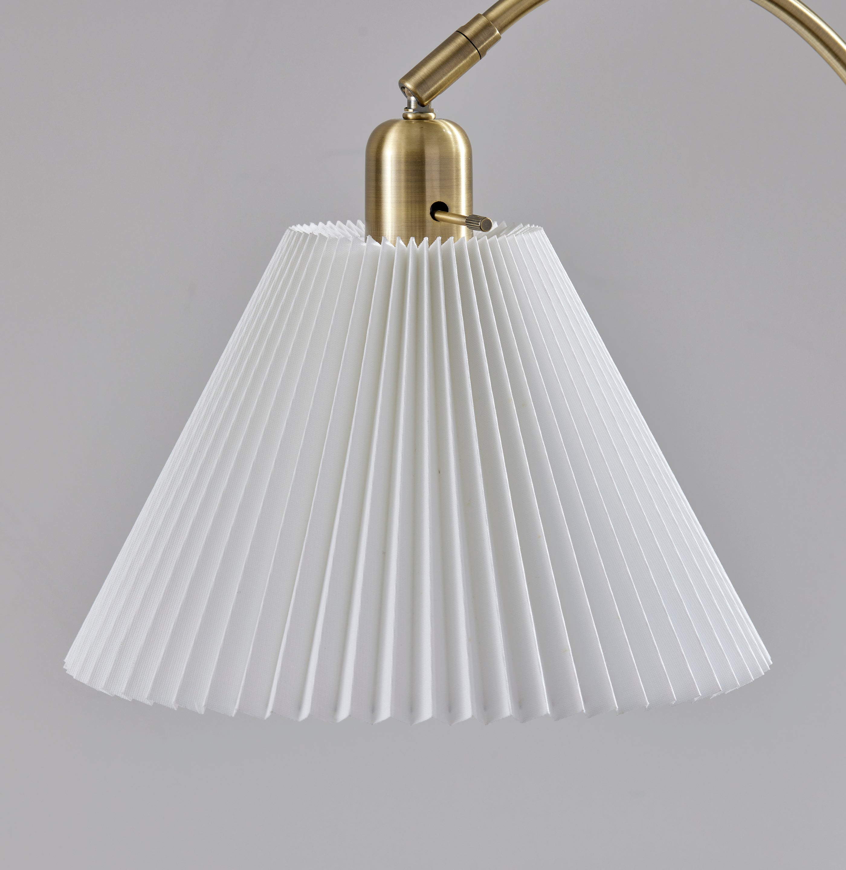 Delaney Table Lamp 25.875" Antique Brass-Lighting-DECOROLALA