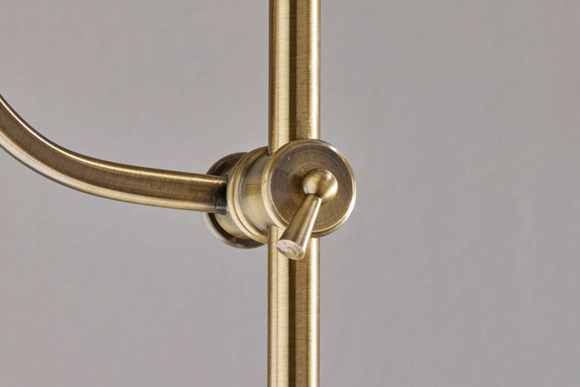 Derby Floor Lamp-Lighting-DECOROLALA