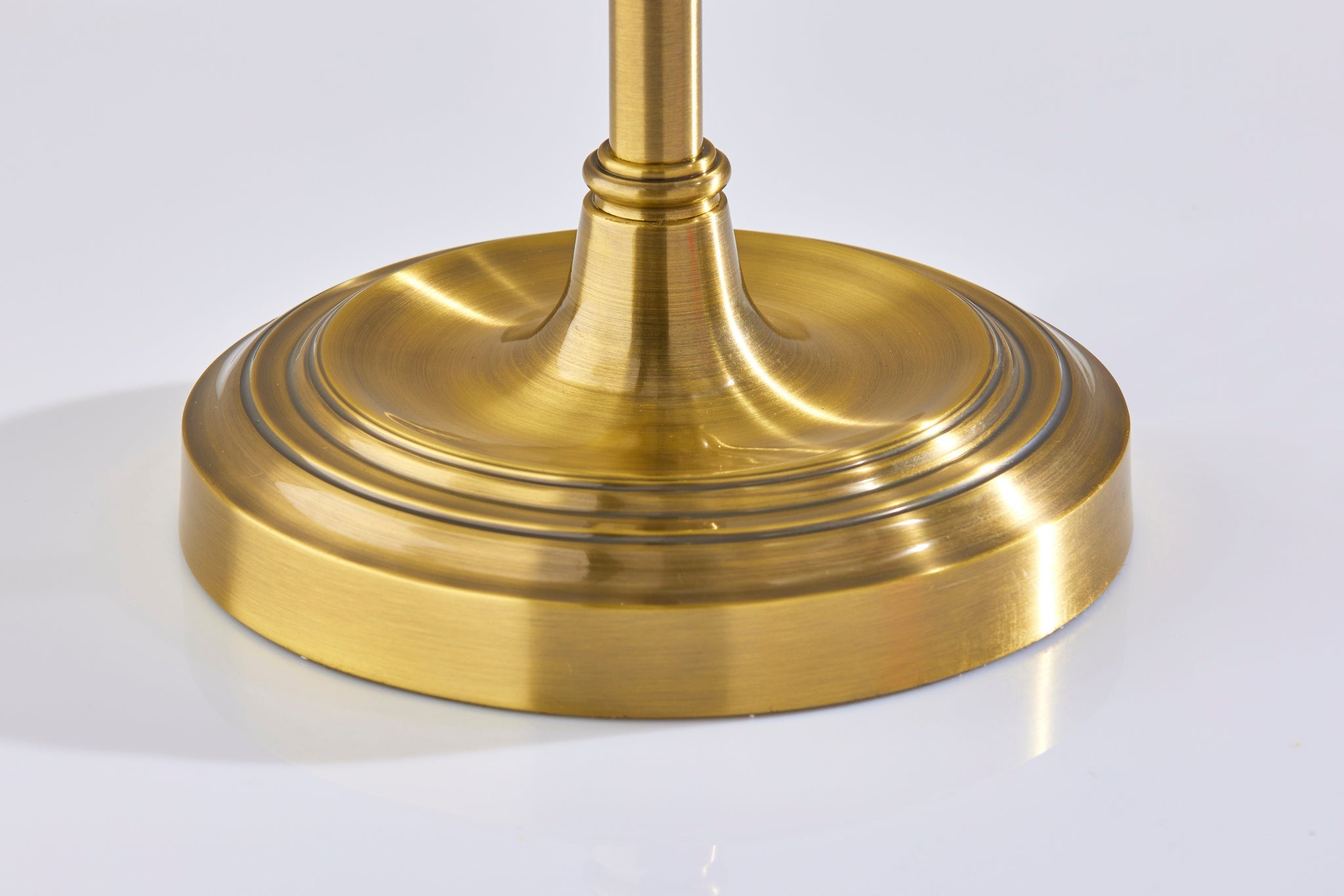 Derby Table Lamp 26" Antique Brass-Lighting-DECOROLALA