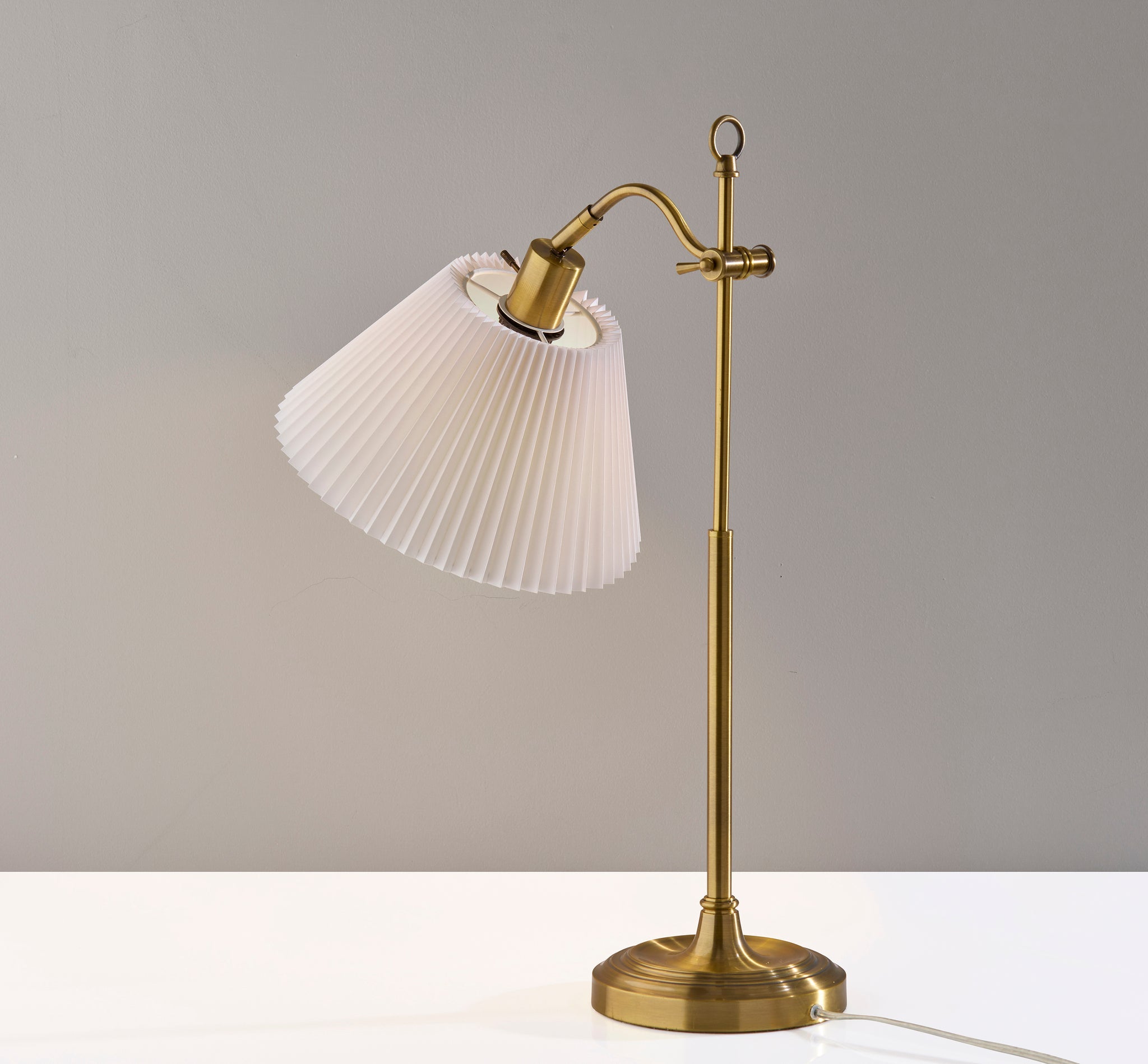 Derby Table Lamp 26" Antique Brass-Lighting-DECOROLALA
