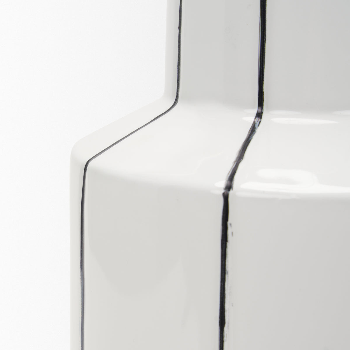 Dinah Small White w/ Black Stripes Ceramic Vase-Vase-DECOROLALA