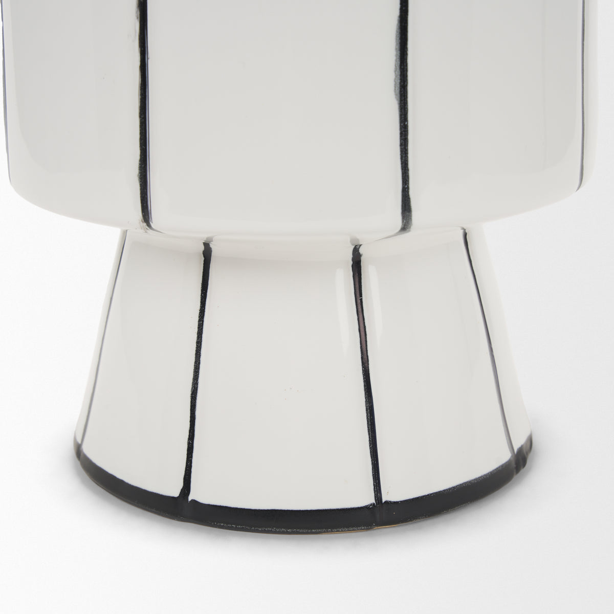 Dinah Small White w/ Black Stripes Ceramic Vase-Vase-DECOROLALA