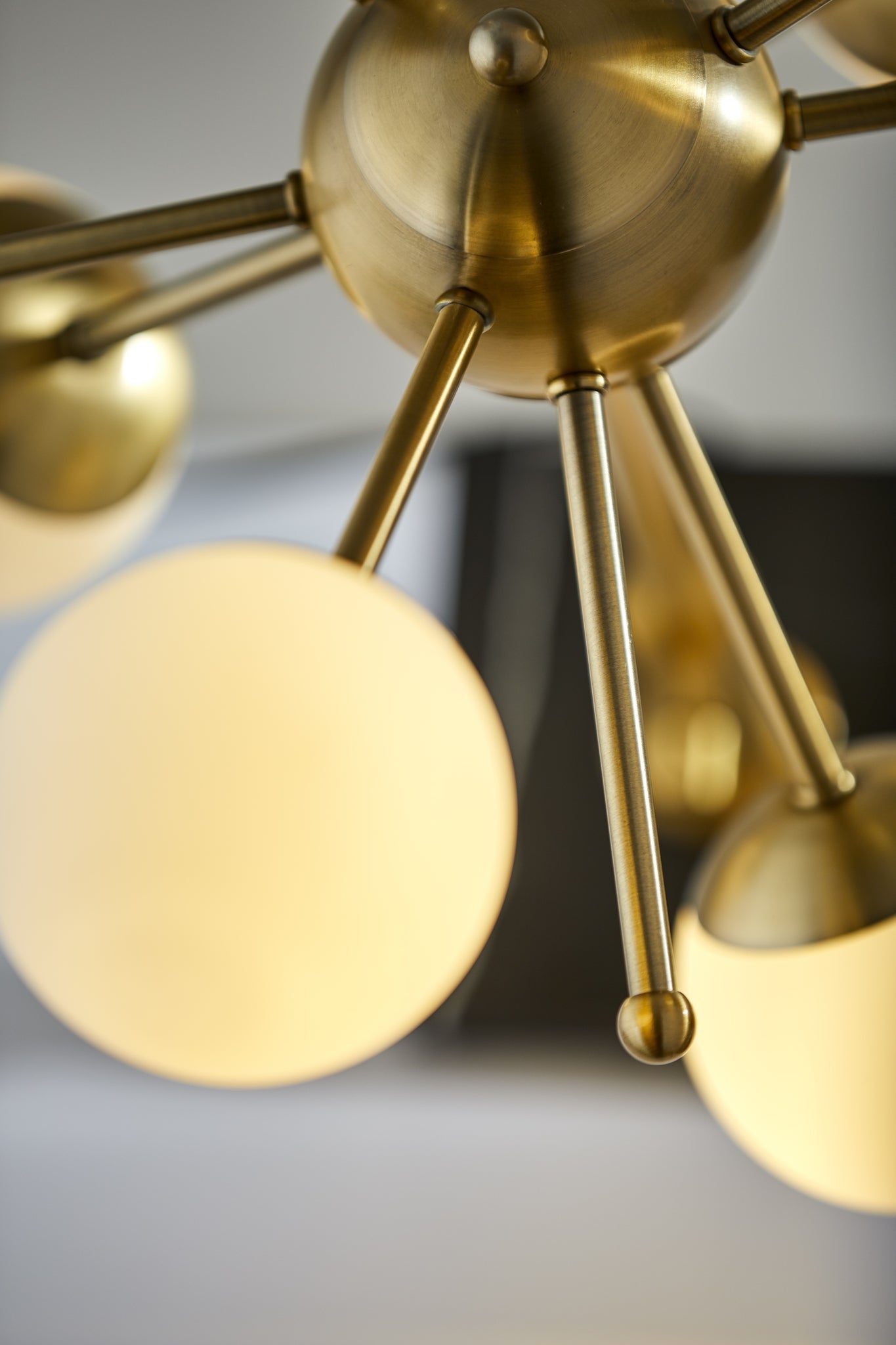 Doppler LED Table Lamp - 6 Glass Globes-Lighting-DECOROLALA