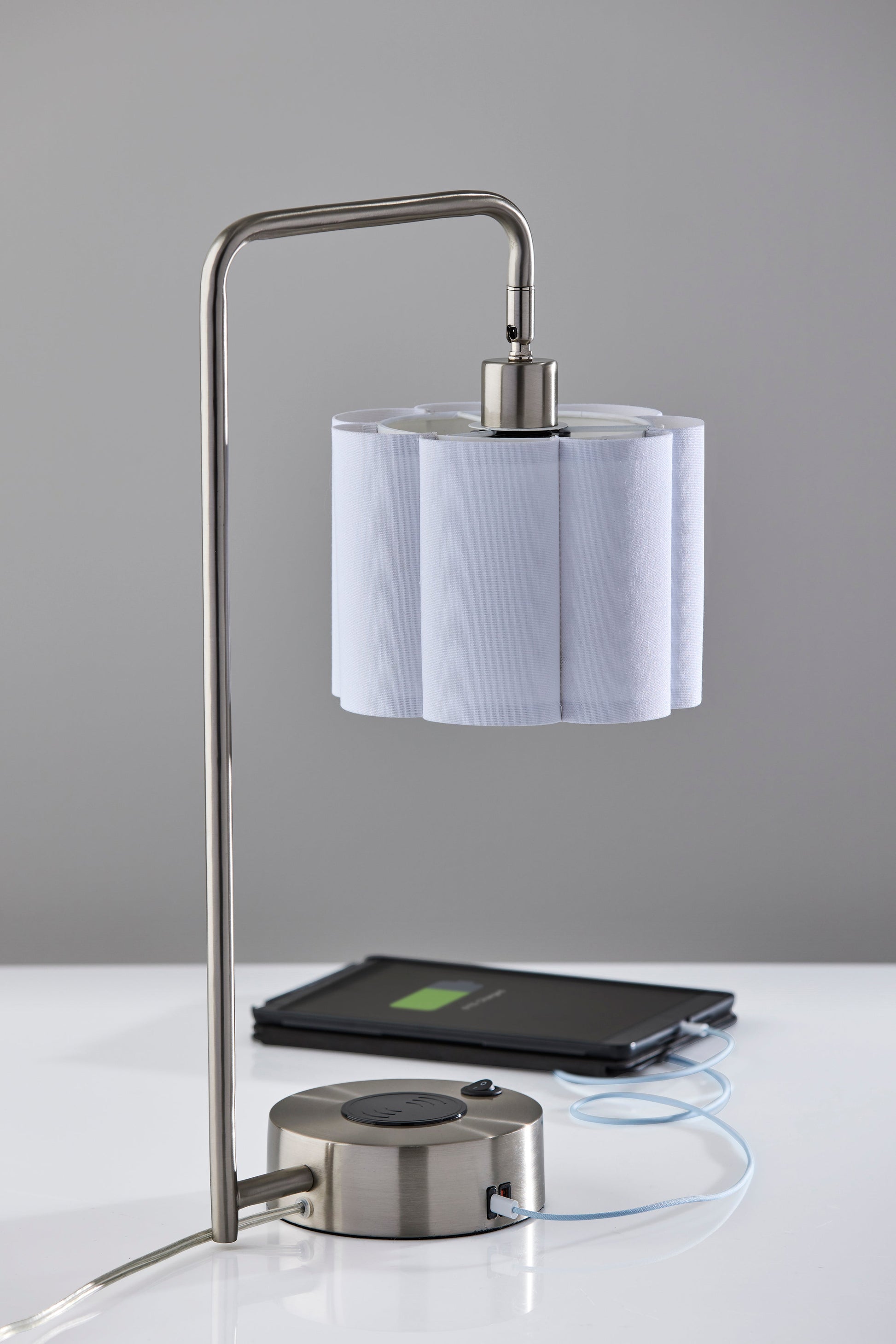 Dover Supercharger Desk Lamp - USB & Wireless Charging-Lighting-DECOROLALA