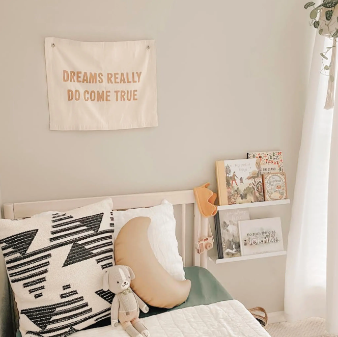 'Dreams Come True' Banner-Banner-DECOROLALA