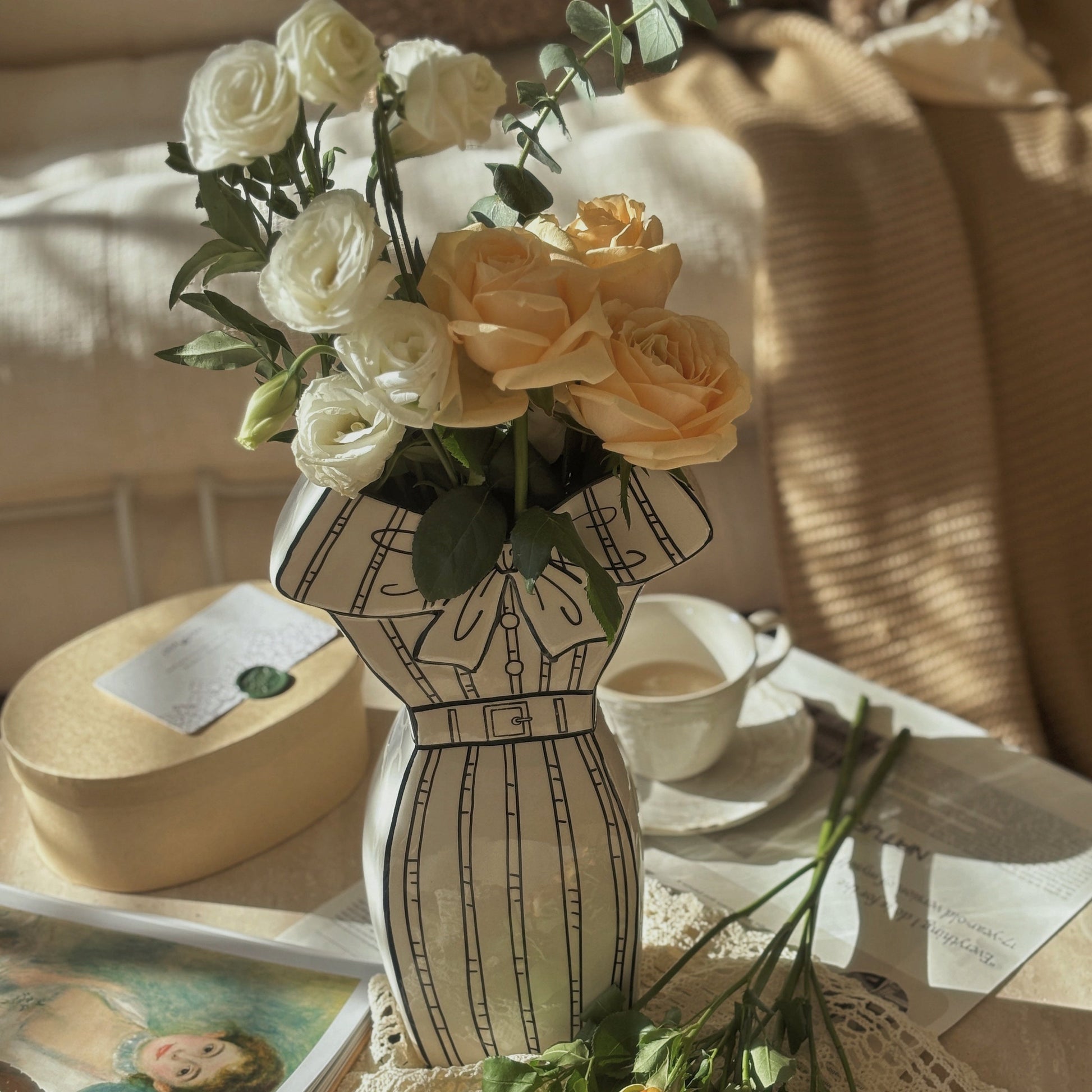 Dress-Inspired Ceramic Vase-Vase-DECOROLALA