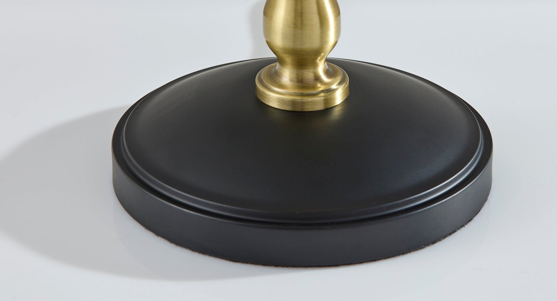 Elijah Table Lamp-Lighting-DECOROLALA