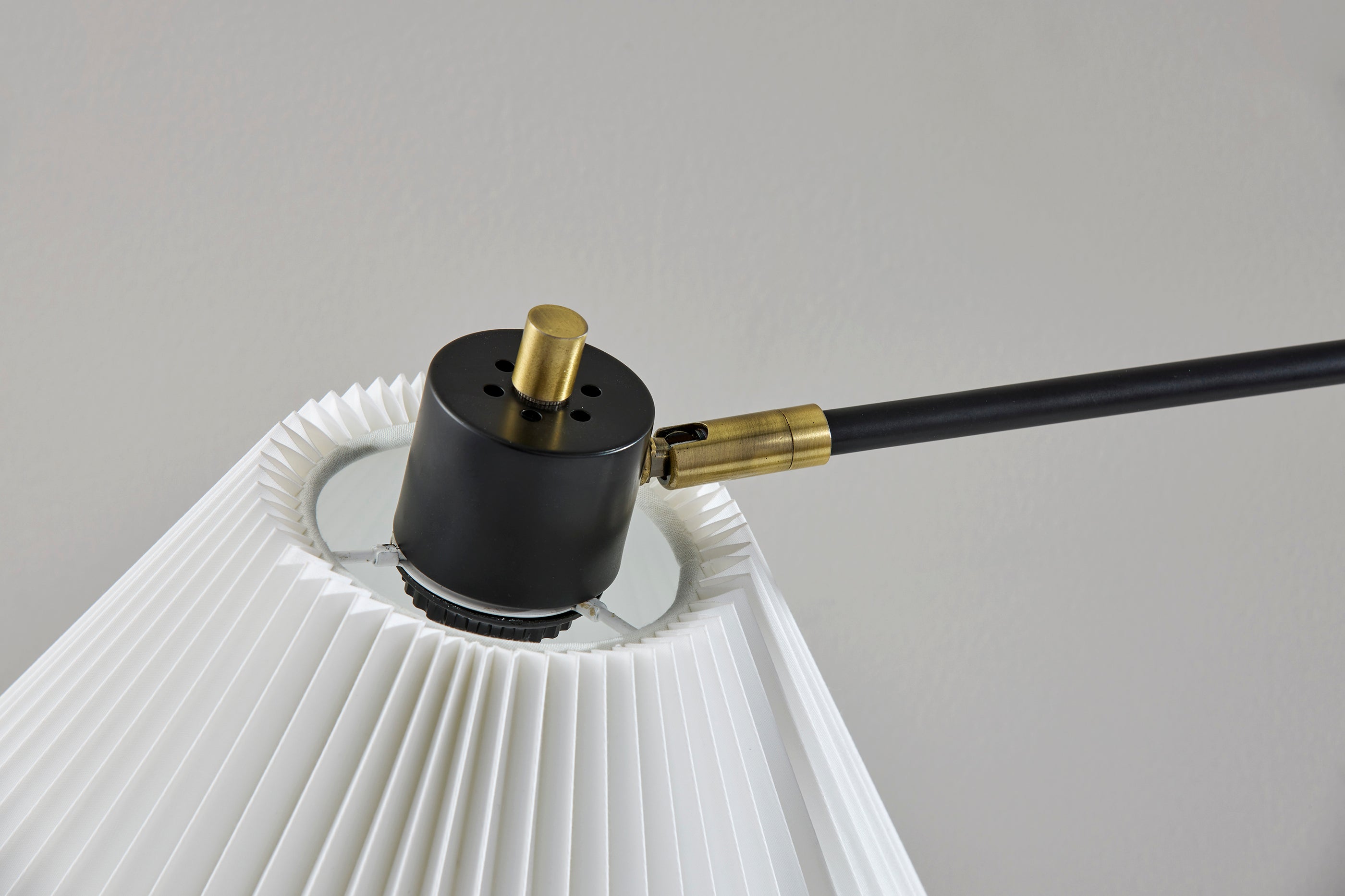 Elijah Table Lamp-Lighting-DECOROLALA