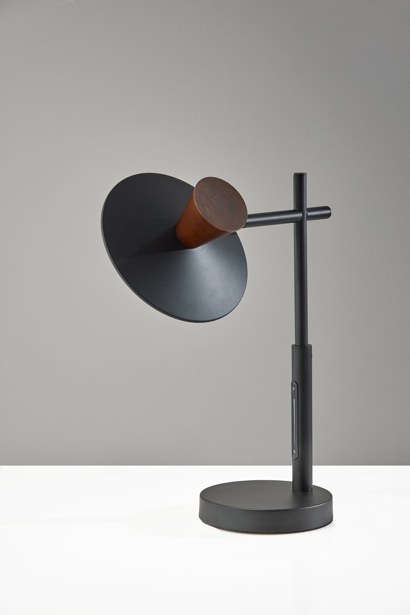 Elmore LED Desk Lamp w. Smart Switch-Lighting-DECOROLALA